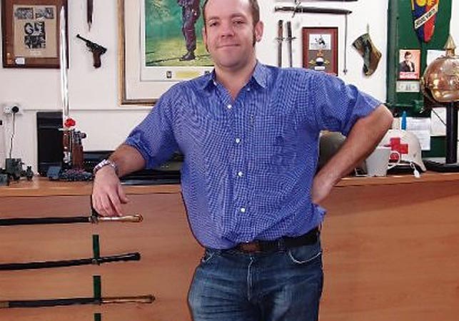 Perth military buff defends selling Nazi memorabilia