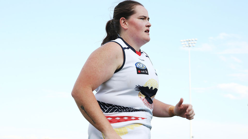 Sarah Perkins thanks football for helping her lose weight - 9Honey