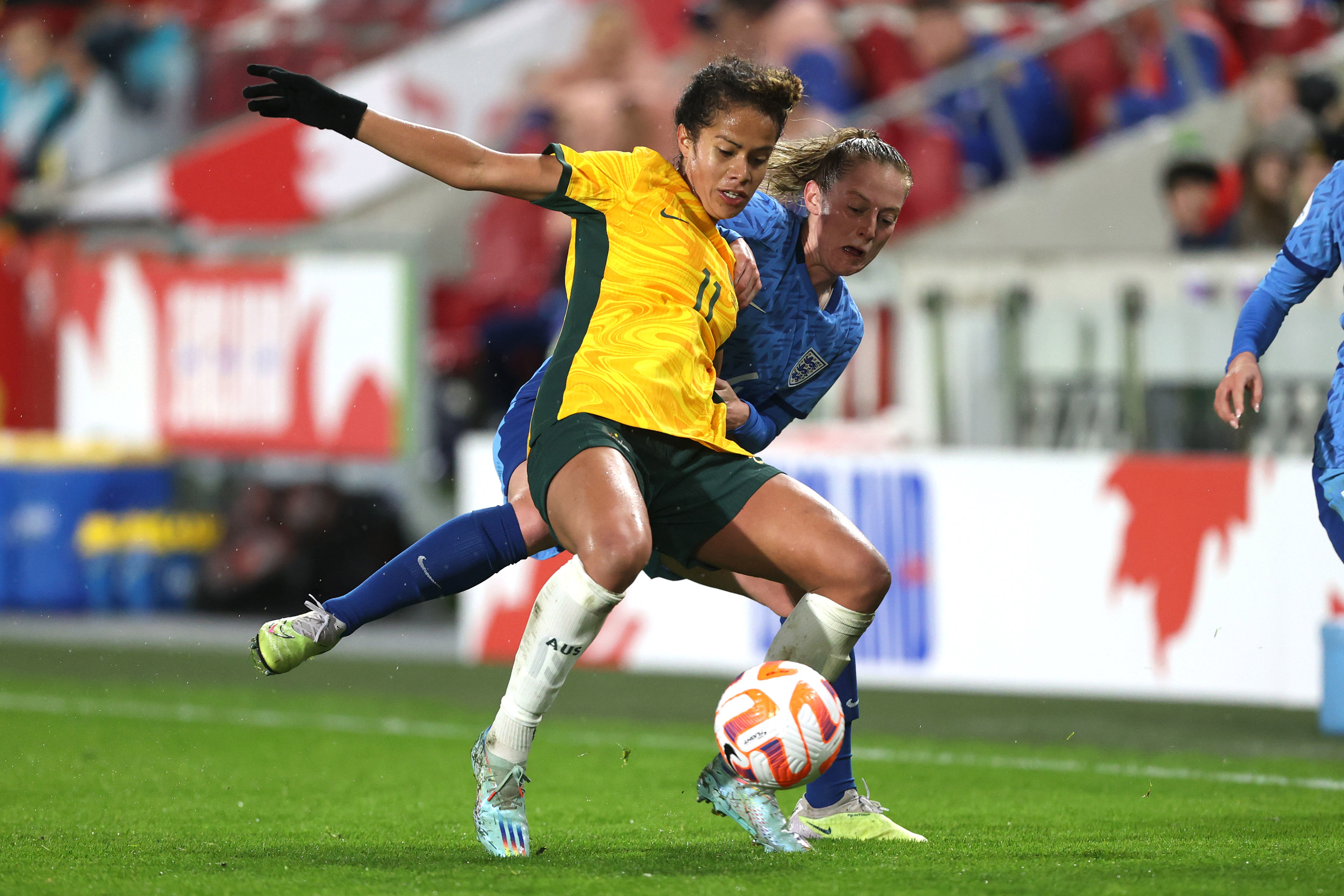 Mary Fowler of Australia and Keira Walsh of England.