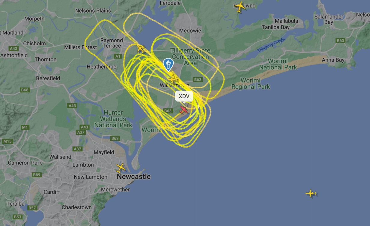 Plane circling NSW airport following reports of landing gear failure