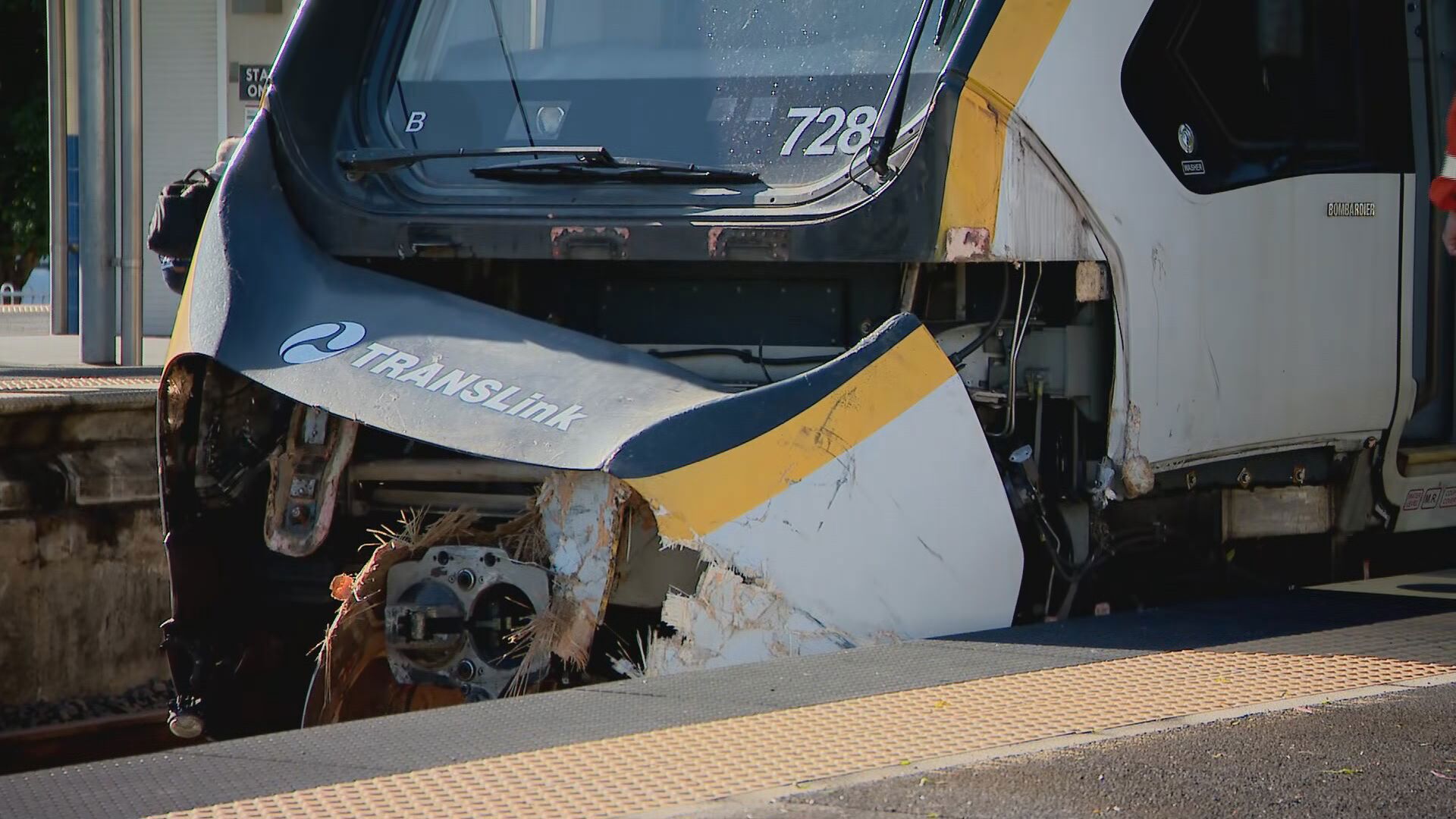 Truck collides with train in Brisbane