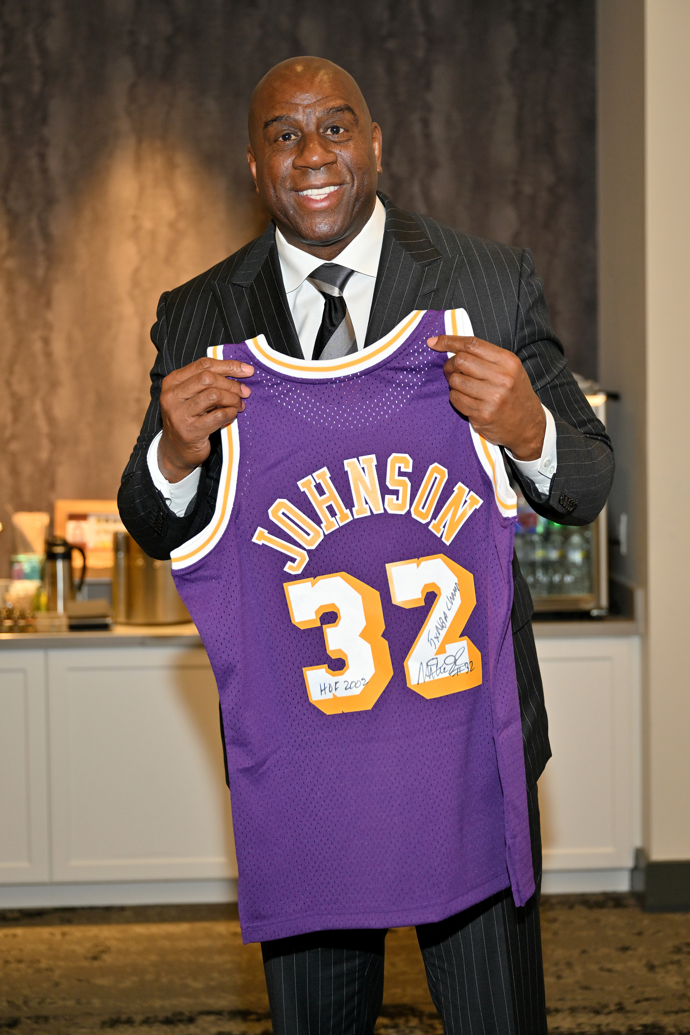 Lakers News: Magic Johnson Joining Ownership Group For NFL Team