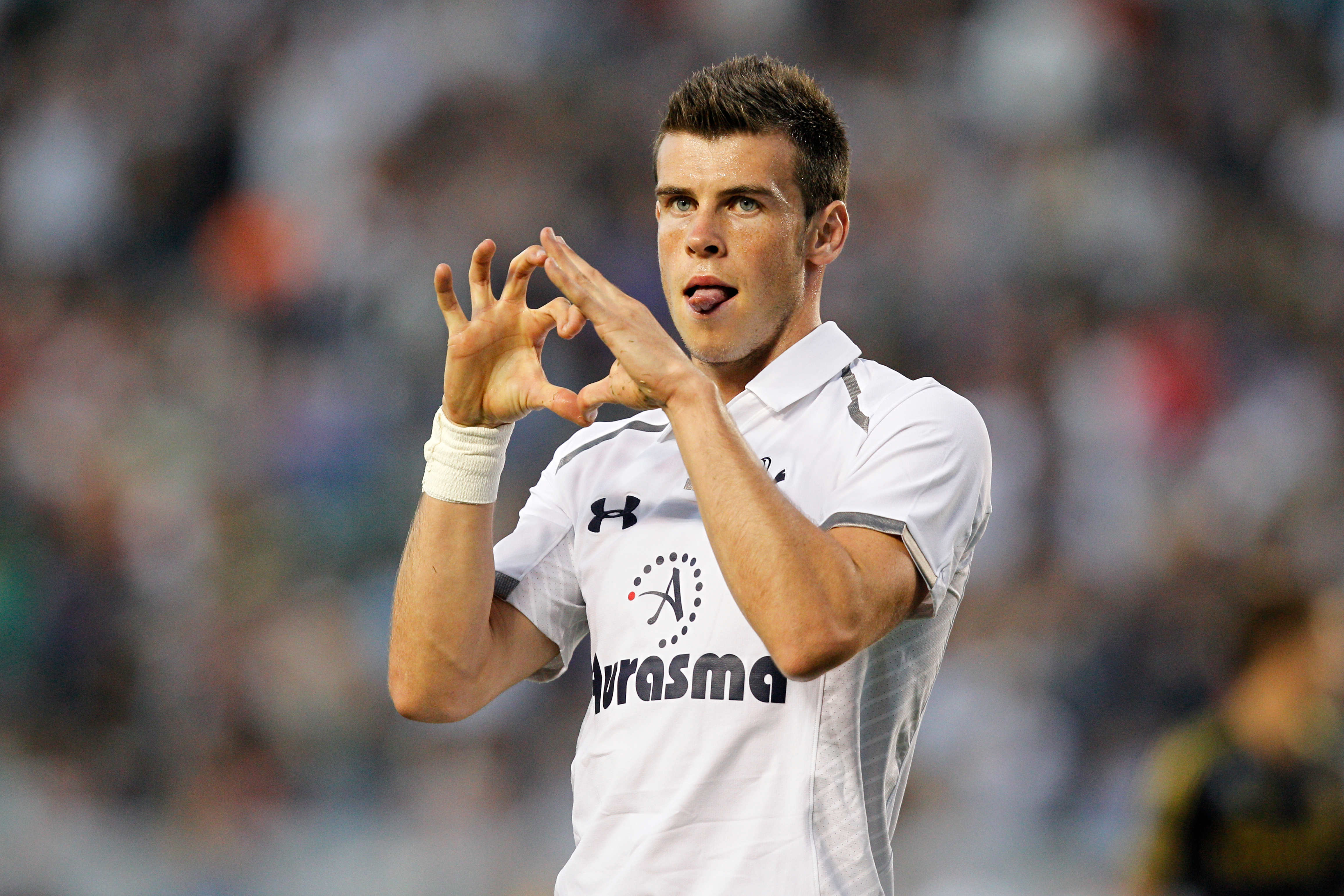 Gareth Bale's shirt number announced as Tottenham pay tribute to