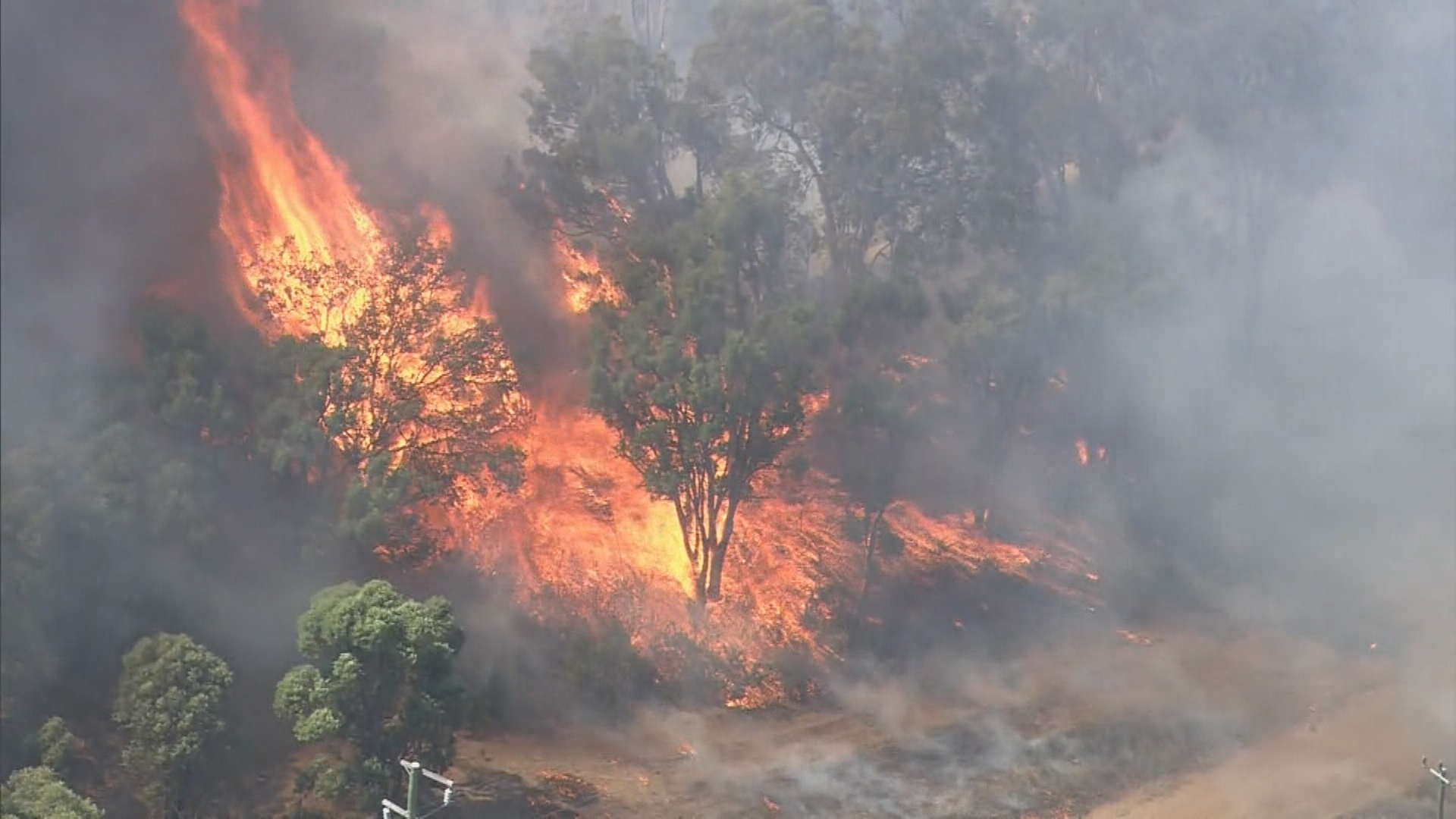 The Wundowie blaze came within metres of houses.