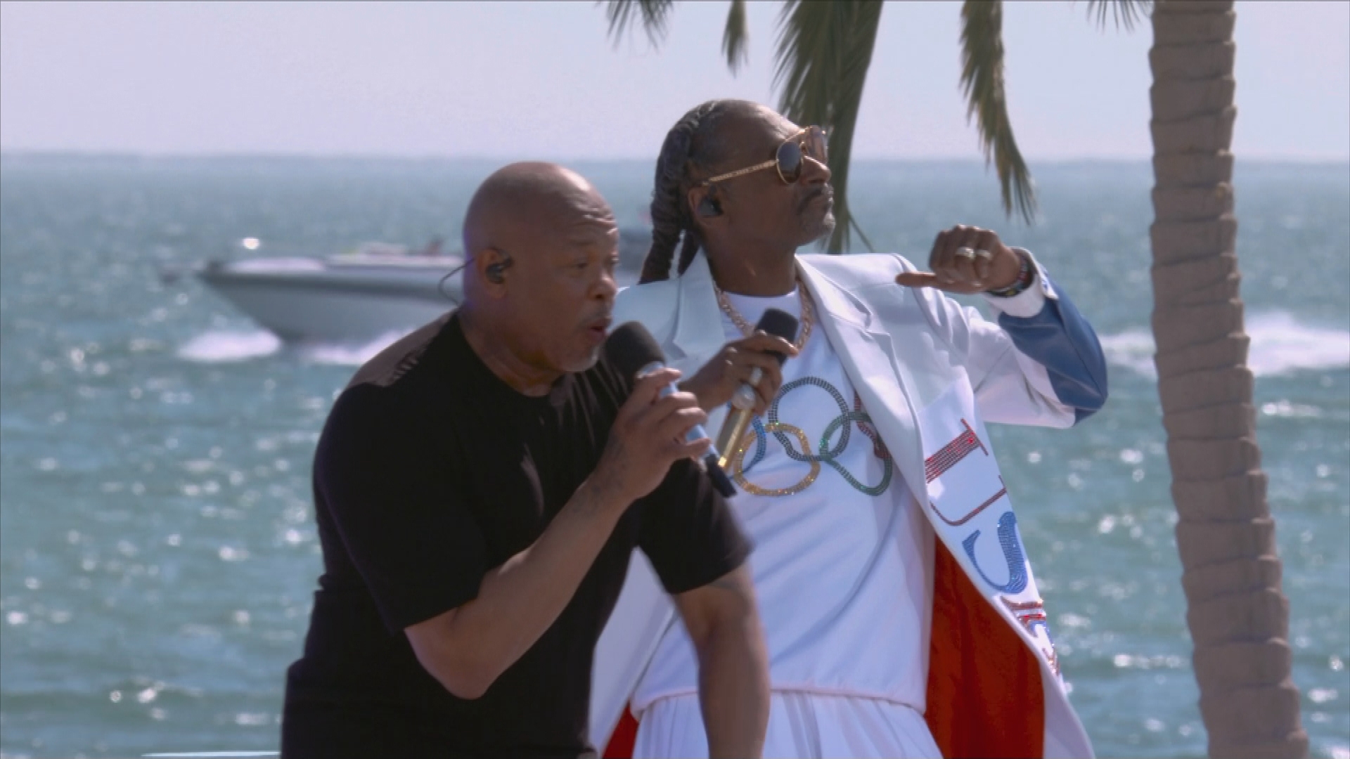 Snoop Dogg performs in Los Angeles during closing ceremony handover from Paris to LA