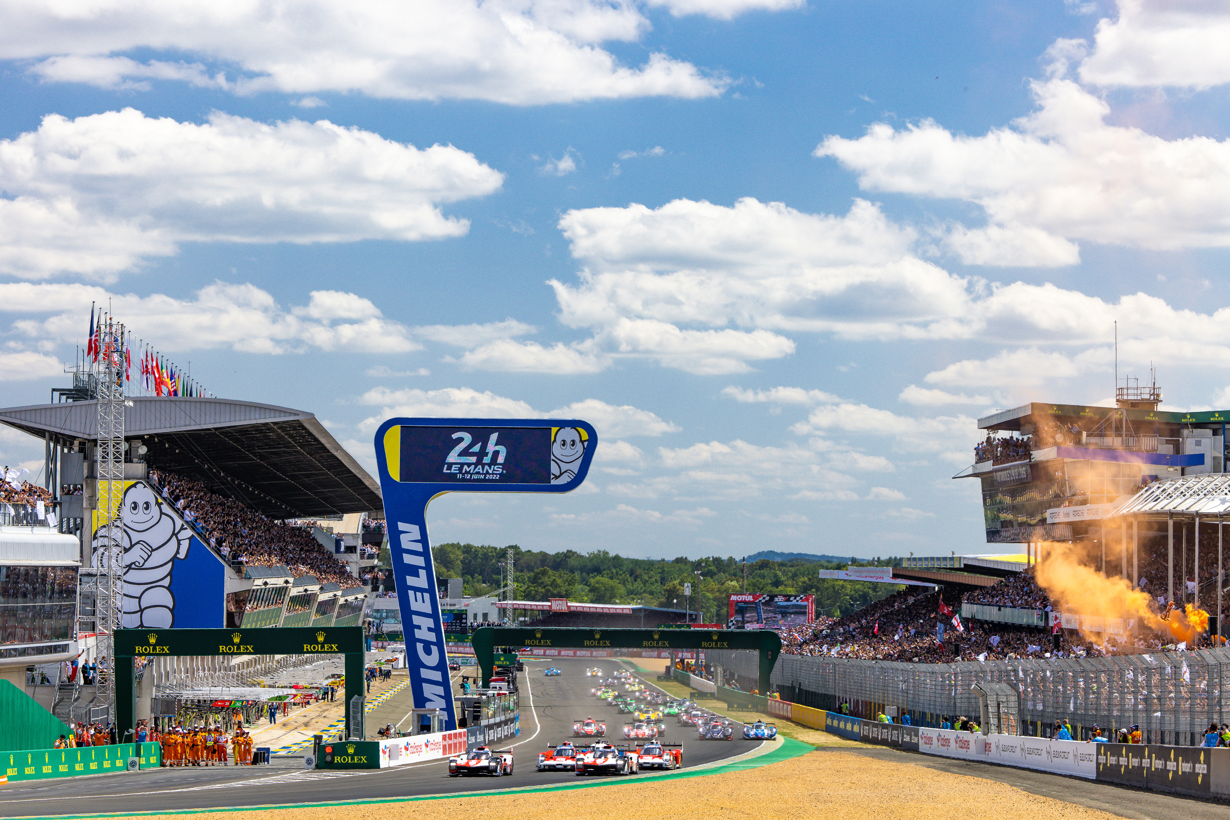 The start of the 2022 24 Hours of Le Mans.