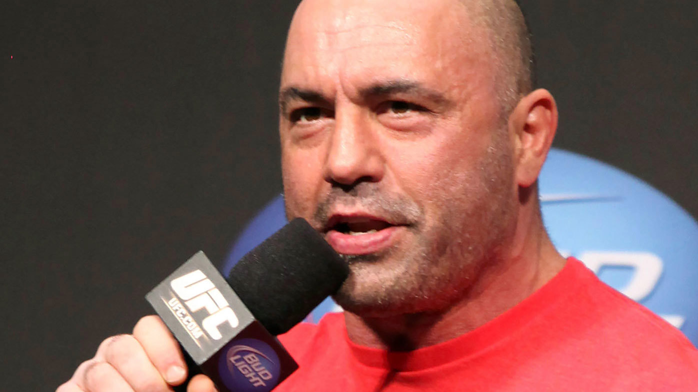 Joe Rogan ha proporcionado una plataforma para los antivacunas en su podcast.