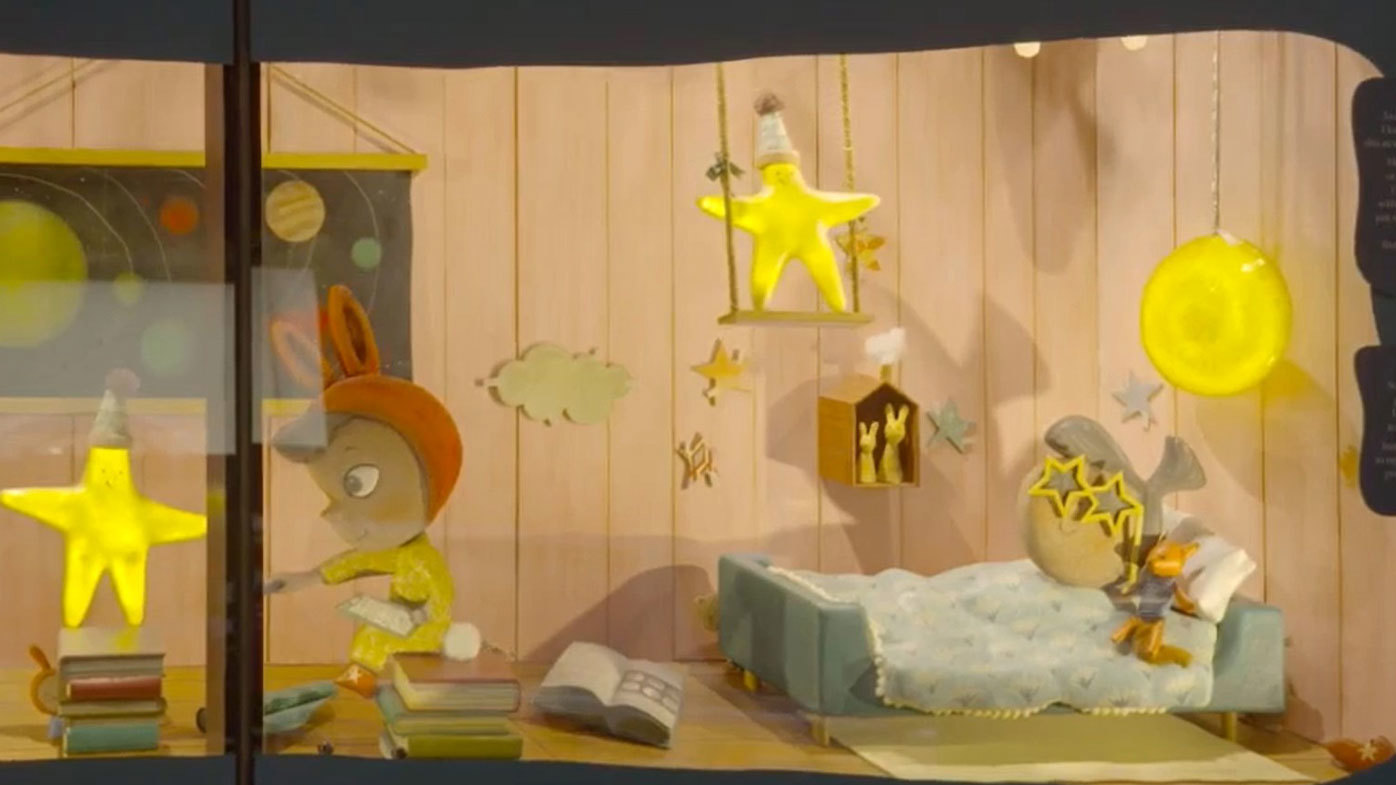 David Jones unveils annual Chistmas window display.