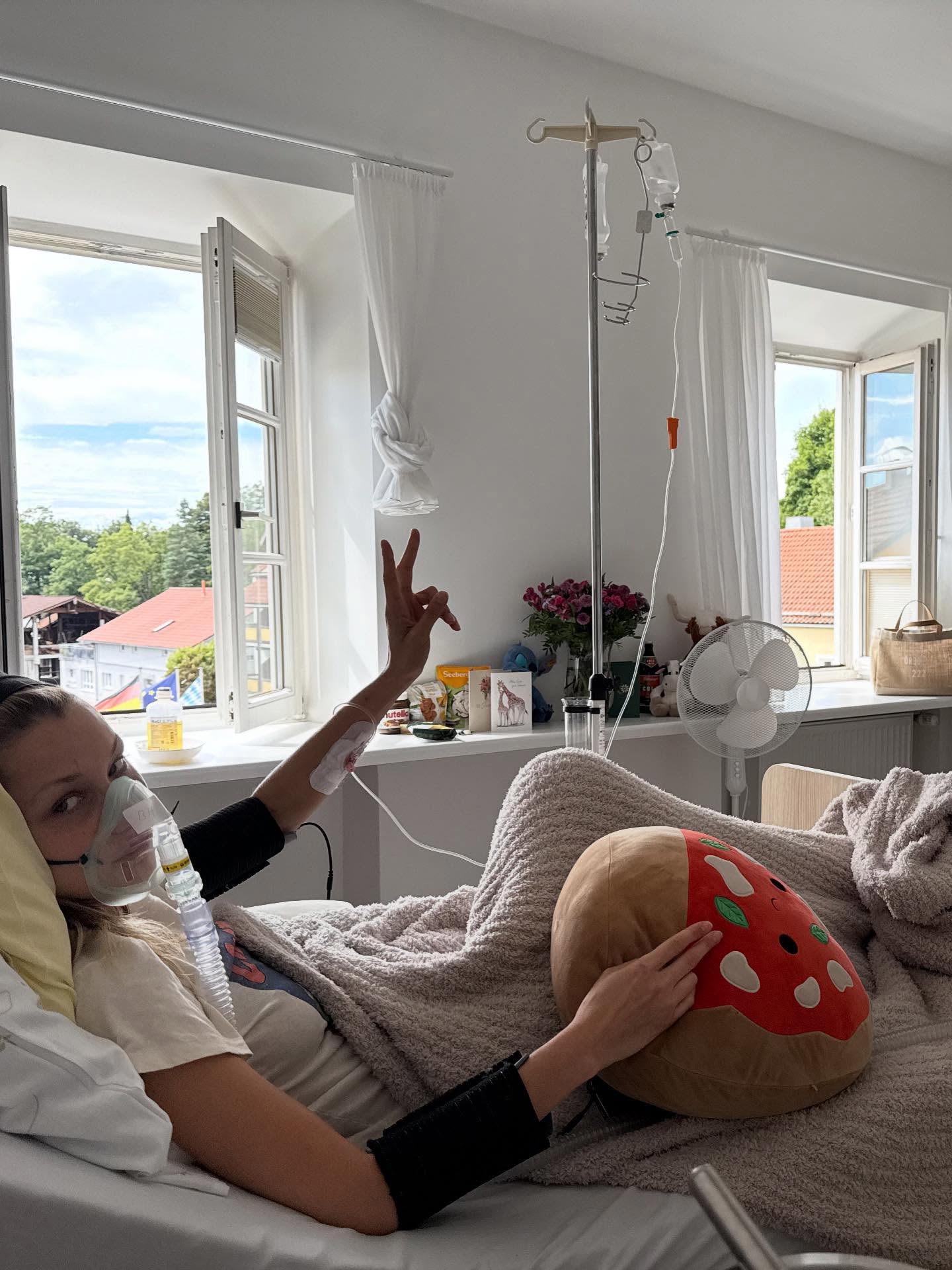 Bella Hadid shares photos of her during undisclosed medical treatment