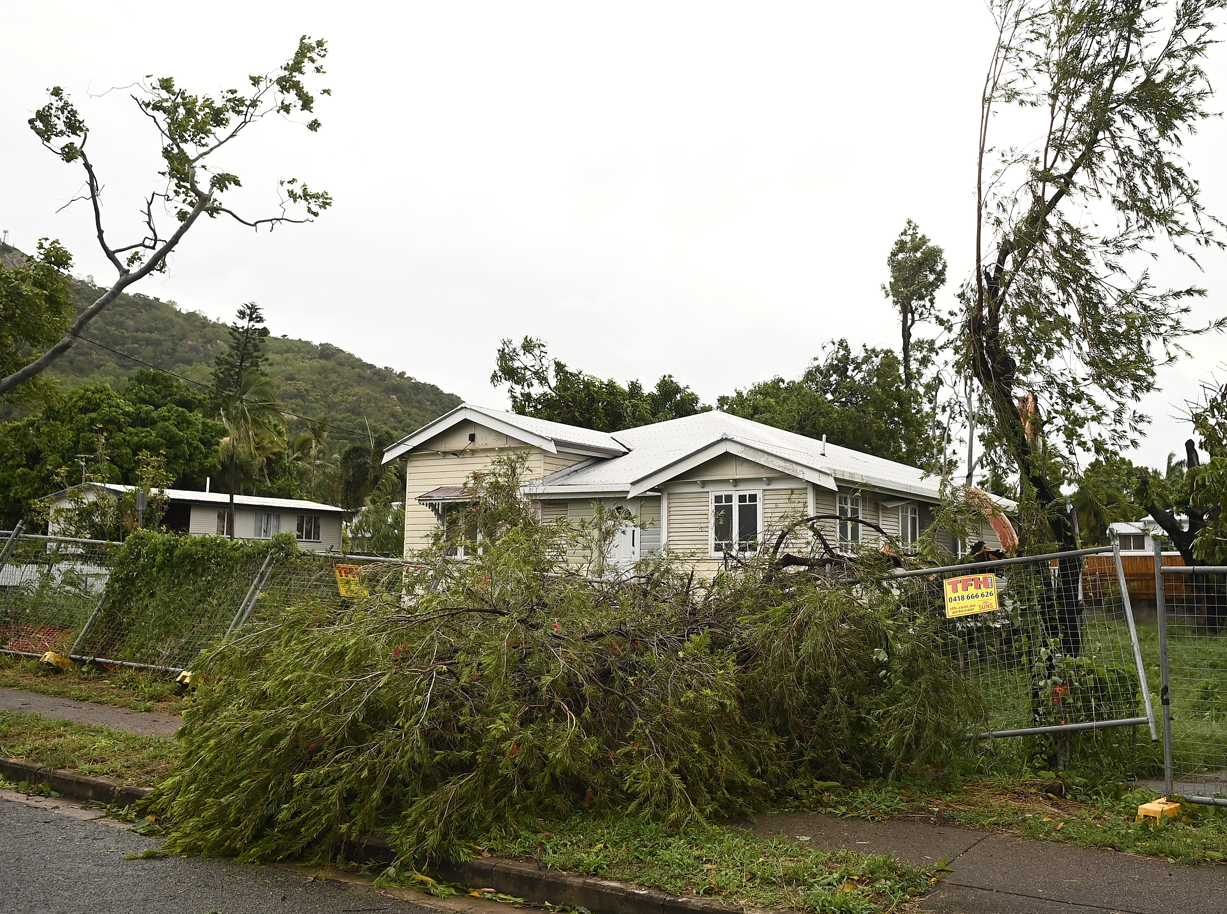 Cyclone crosses Queensland coast at Townsville, Queensland