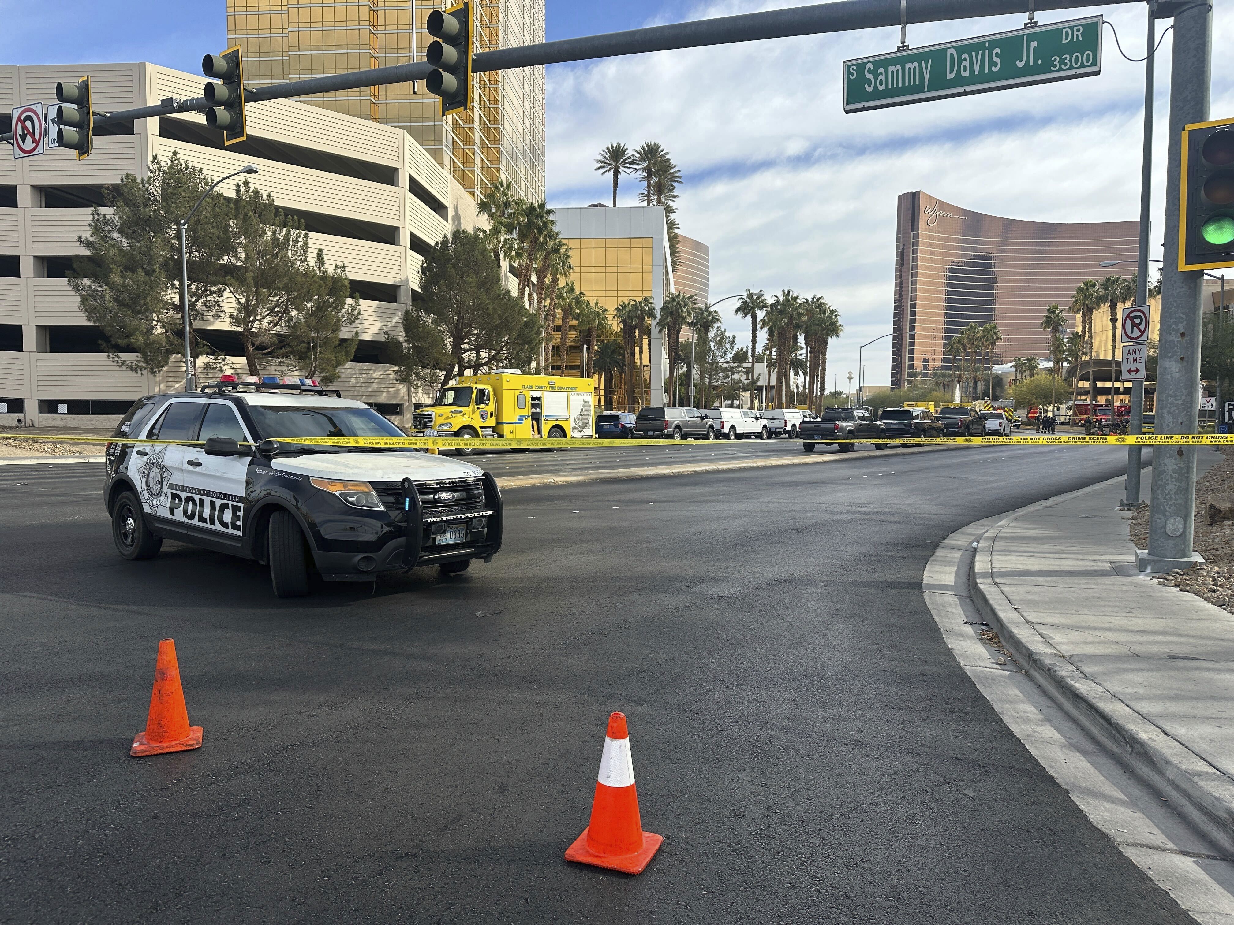 Explosión de un cibercamión Tesla frente al hotel Trump en Las Vegas