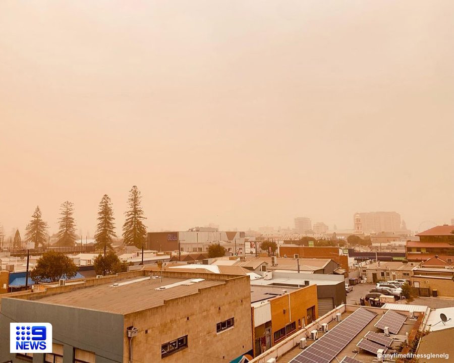 Adelaide dust storm skies Tuesday April 13