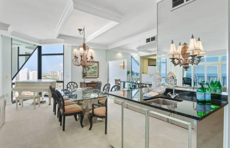 You could live in Britney Spears' $2.9 million Florida condominium.