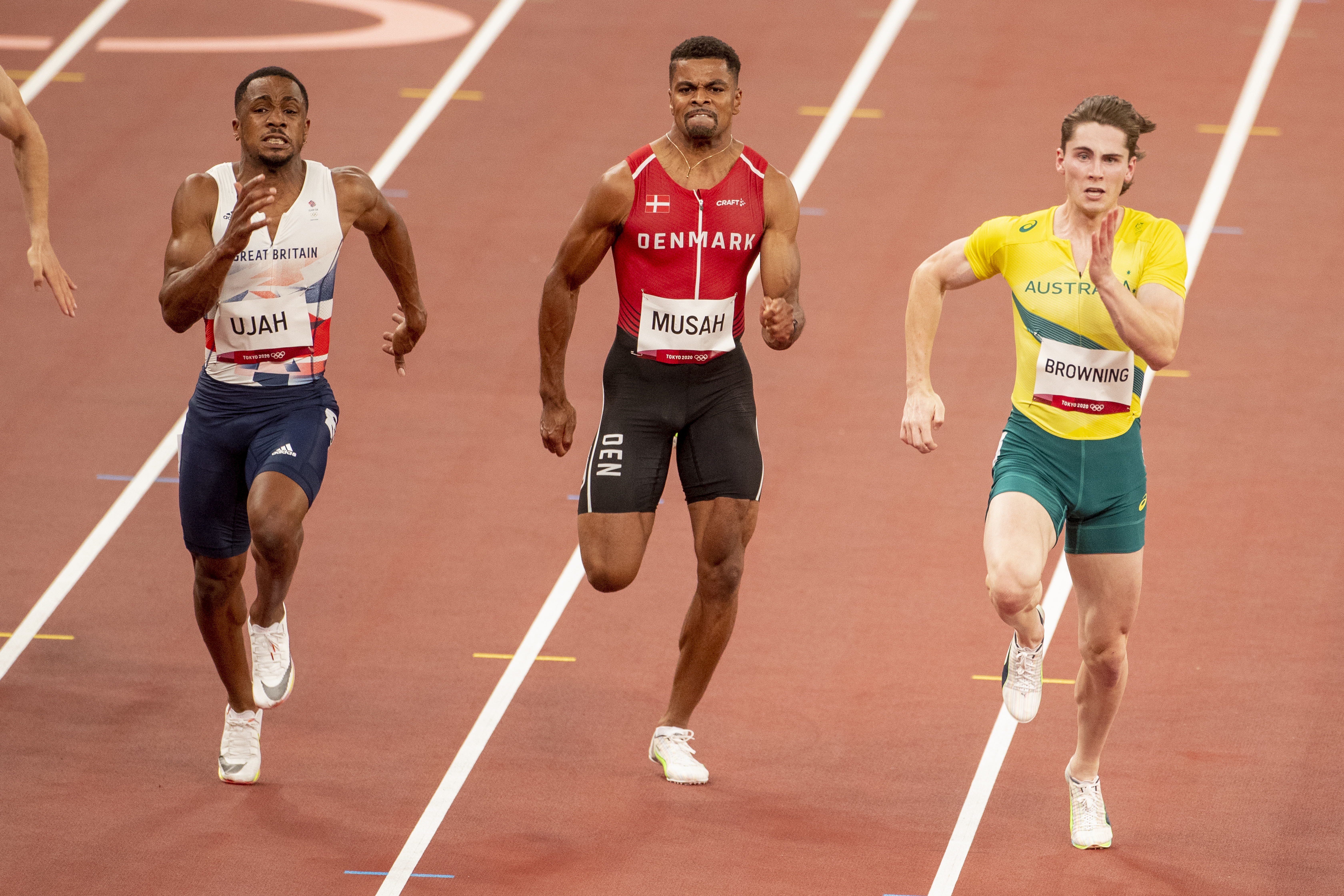 Two Dutch runners fall over in separate races at World Athletics  Championships, as Rohan Browning breaks 28-year Australian drought - ABC  News