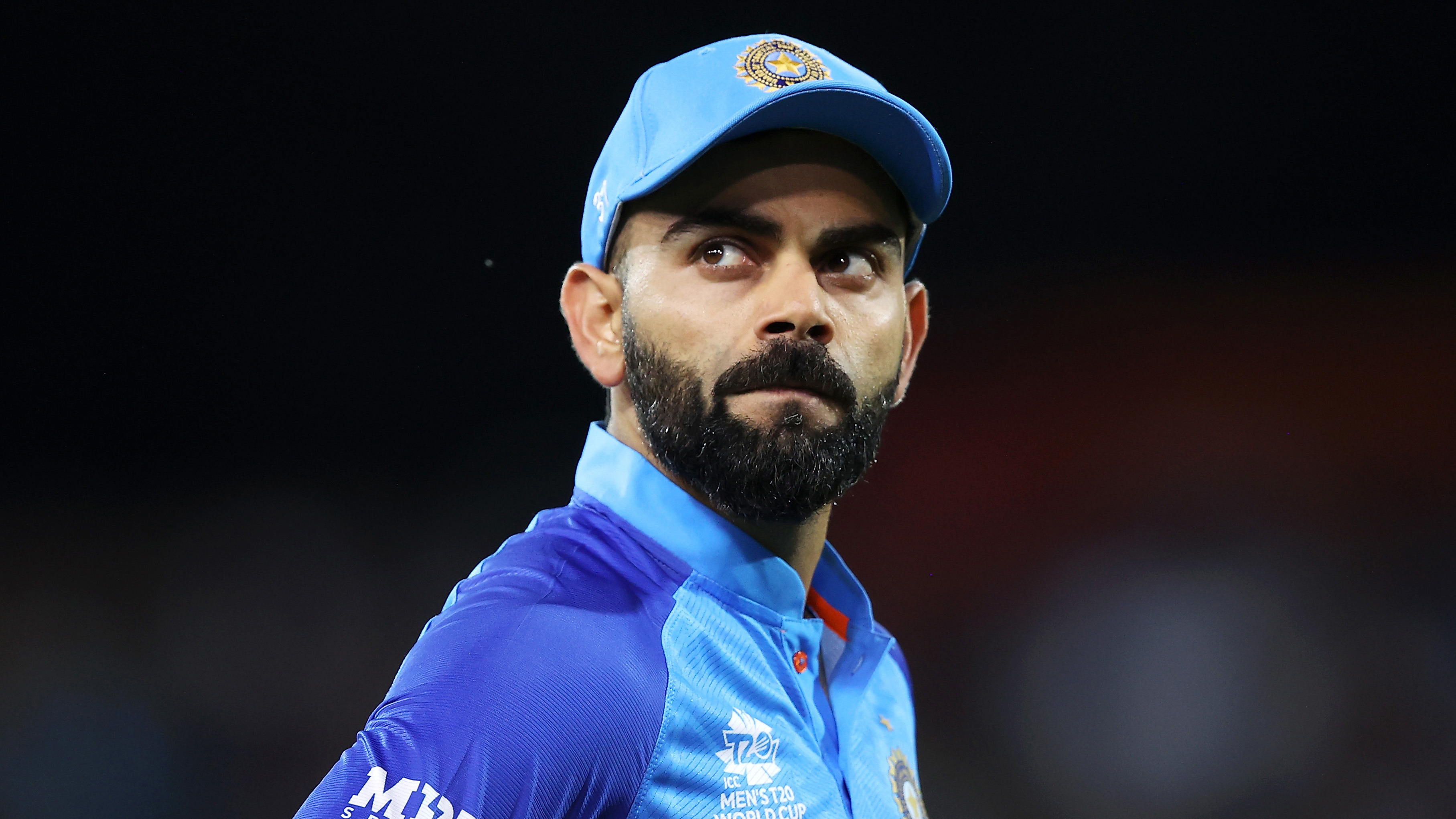 Virat Kohli of India watches on in the field during the ICC Men's T20 World Cup Semi Final match between India and England at Adelaide Oval on November 10, 2022 in Adelaide, Australia. (Photo by Mark Kolbe/Getty Images) 