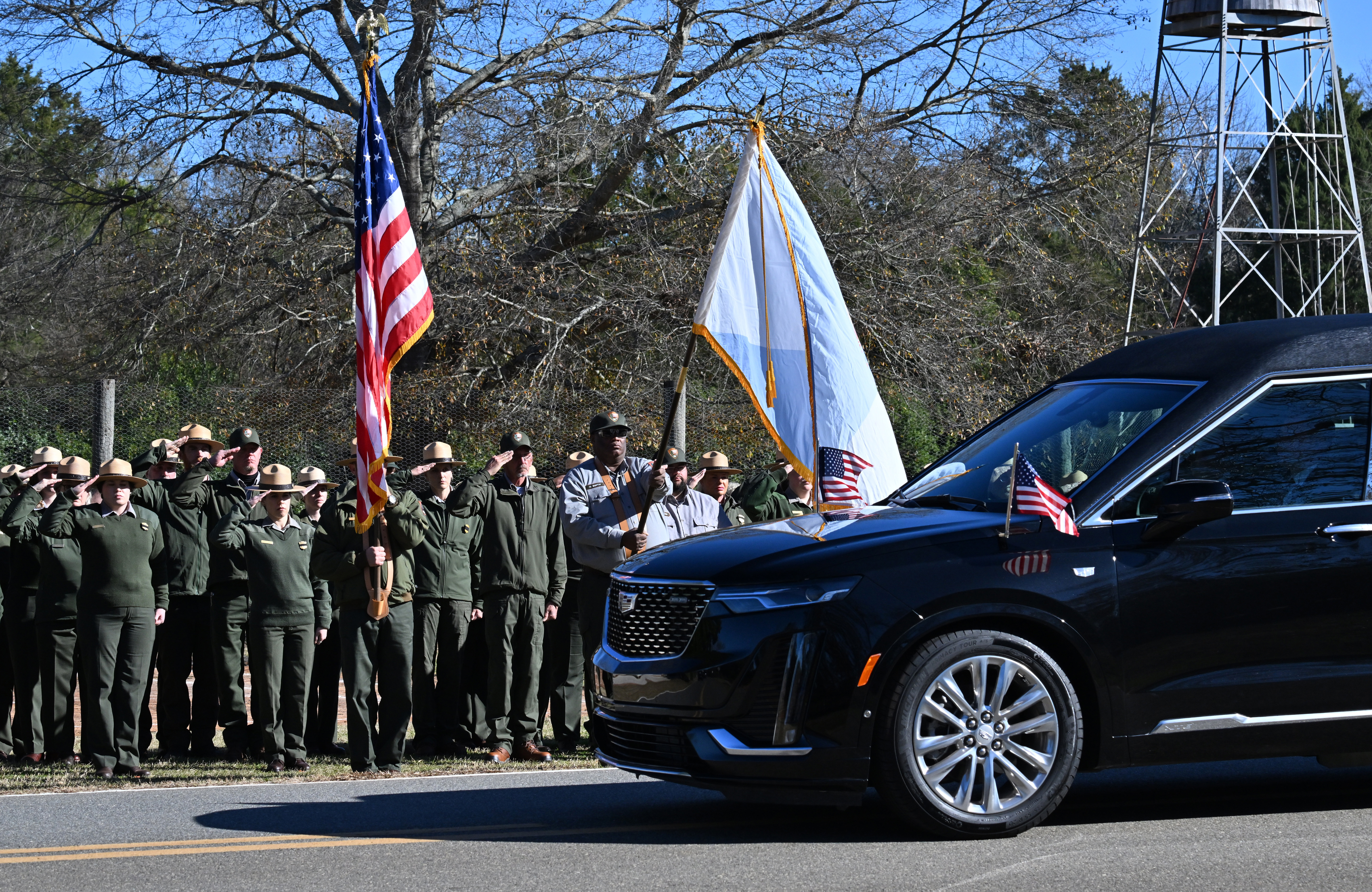 Thousands line streets to mourn death of Jimmy Carter