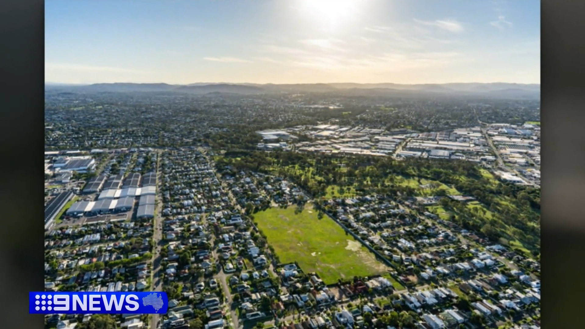 Queensland government's plans to boost housing draws criticism 