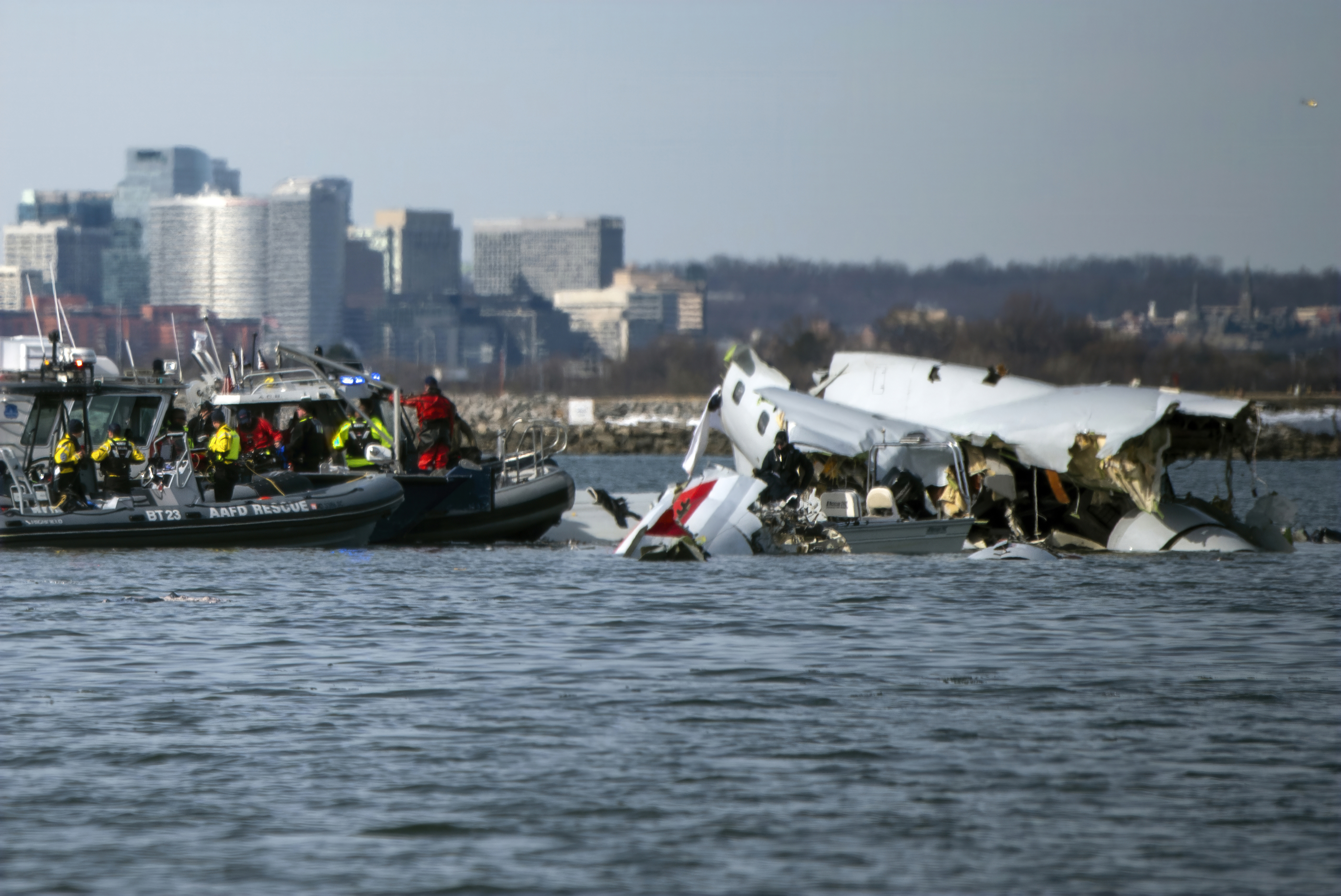 Wreckage is seen in the Potomac River