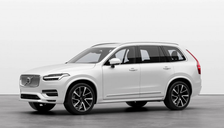 Car giant recalls 195 vehicles over fears they could catch fire