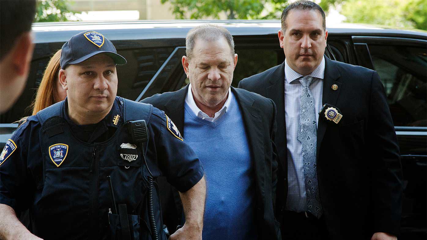 Las caminatas de delincuentes, como esta que involucra a Harvey Weinstein, son una tradición de las fuerzas del orden de Nueva York.