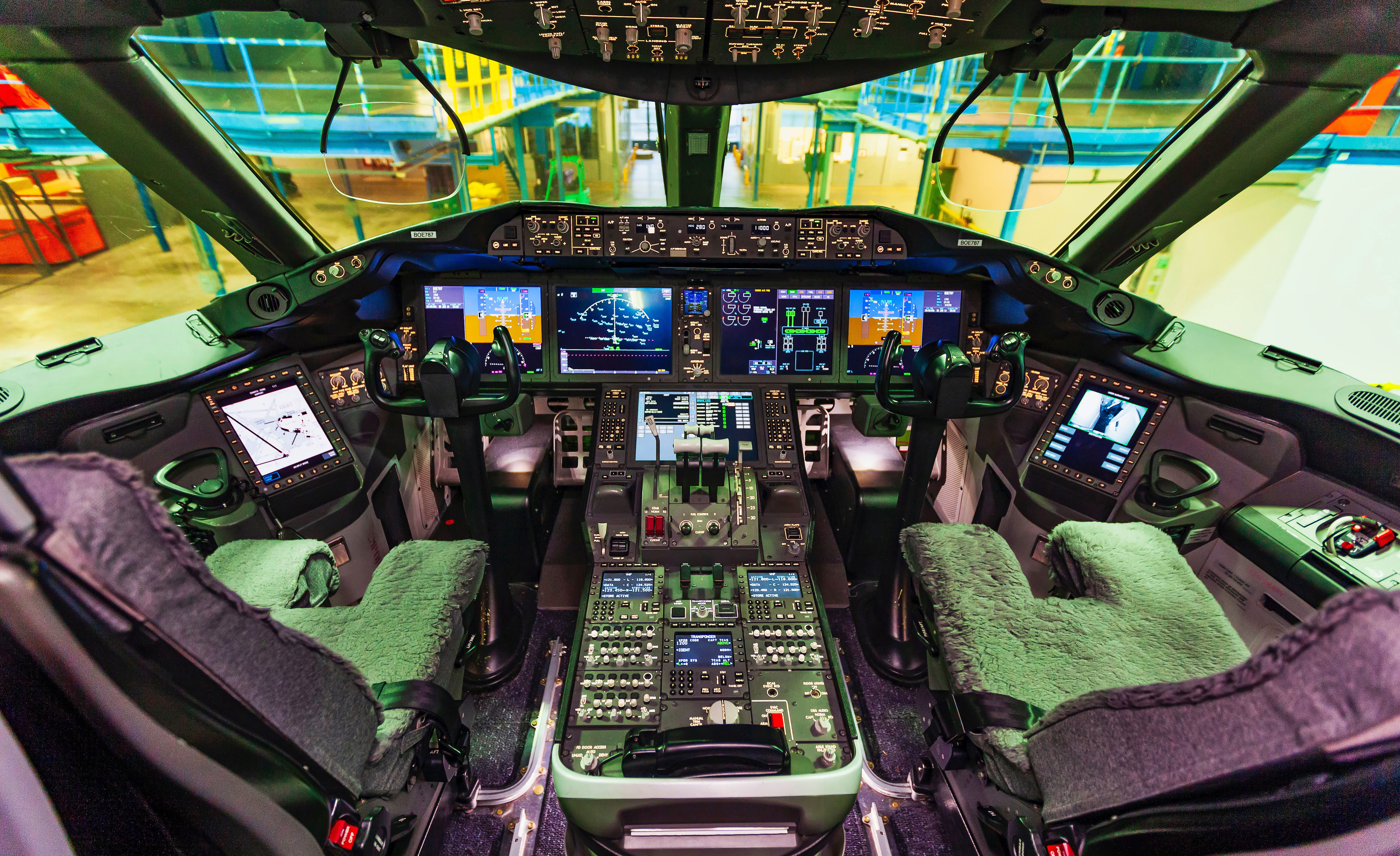 Inside the cockpit of a Boeing 787 Dreamliner