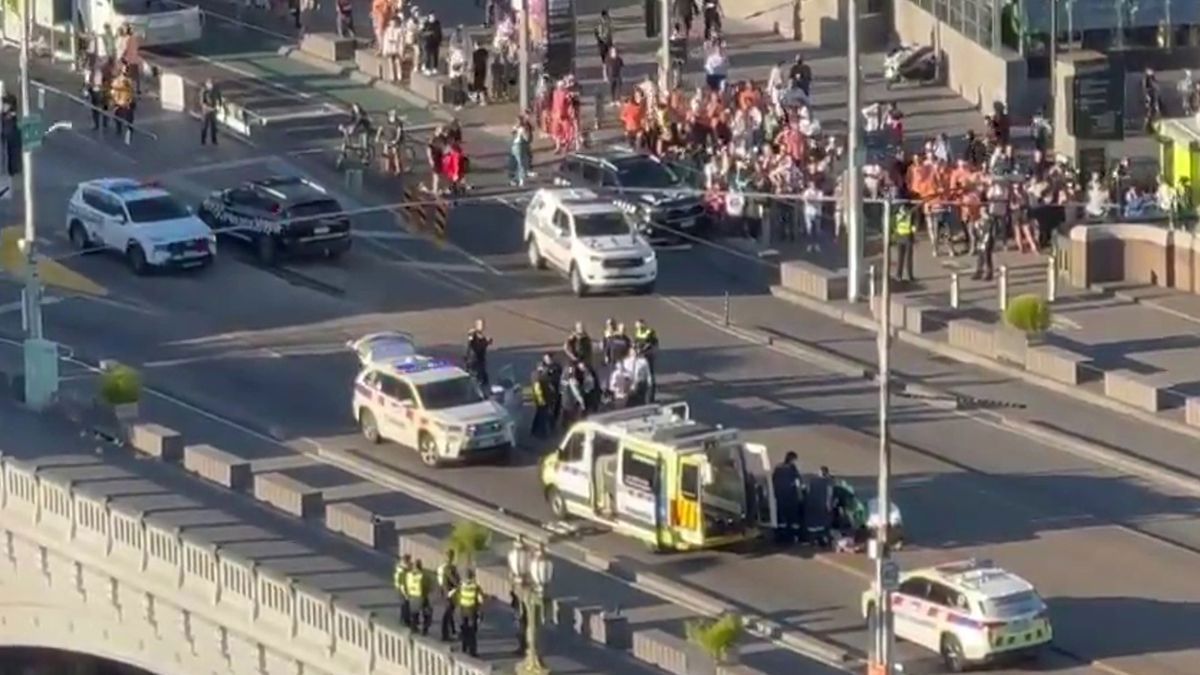 A man has been shot and four have been injured in two separate incidents after a night of "chaos" on Princess Bridge in Melbourne's CBD.