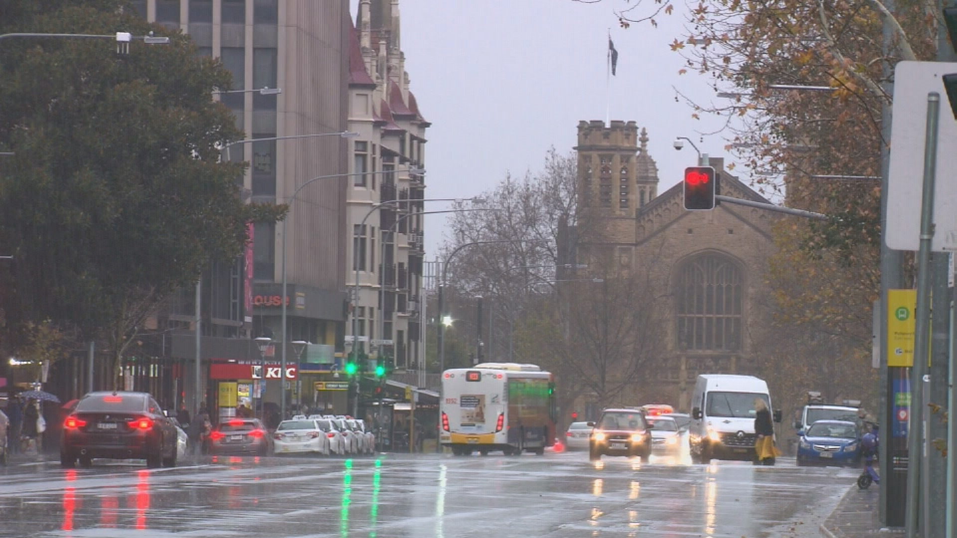 Warnings as heavy rain heads for South Australia