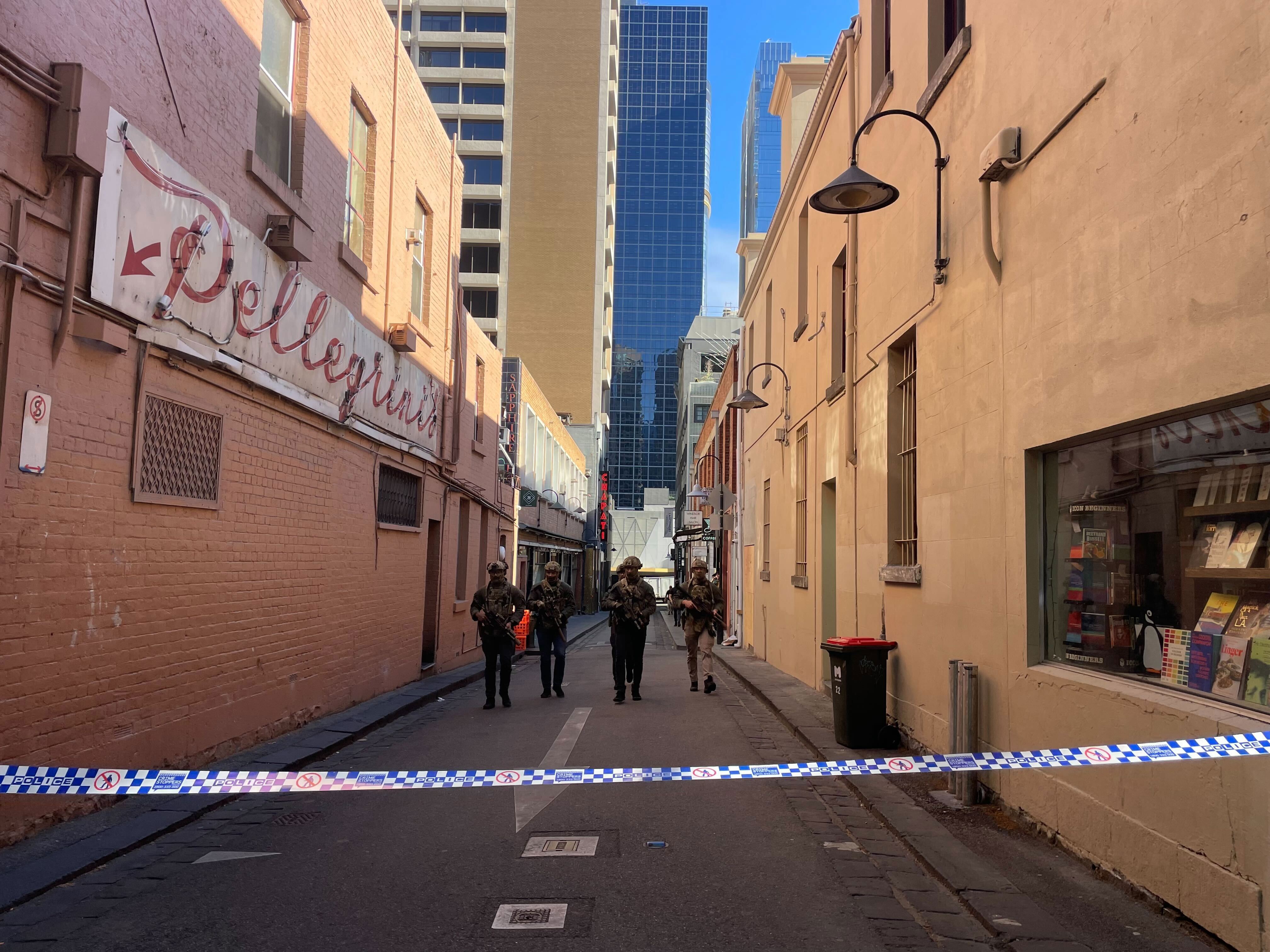 Melbourne CBD arrest after man carrying gun is arrested by police