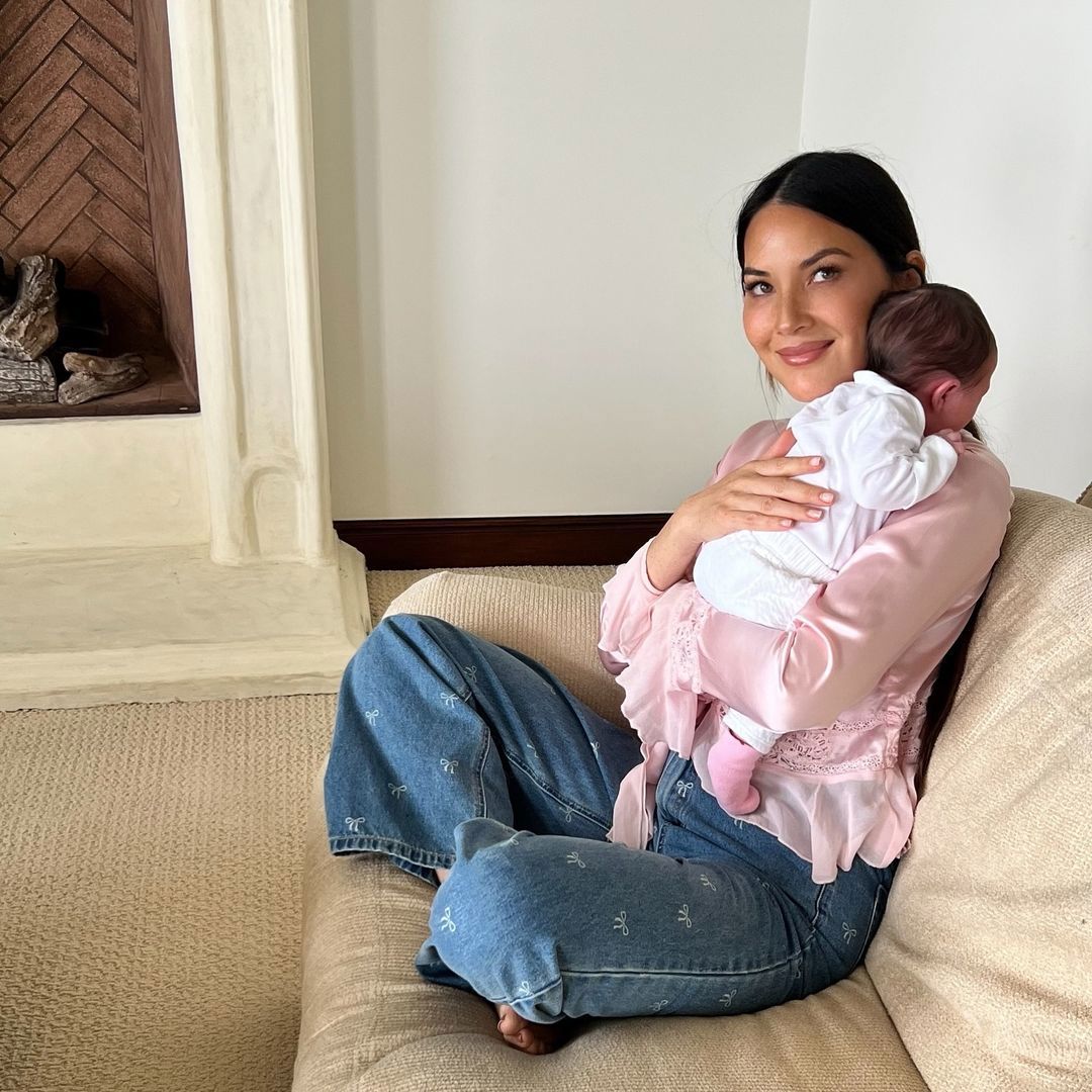 Olivia Munn with her daughter Mei.