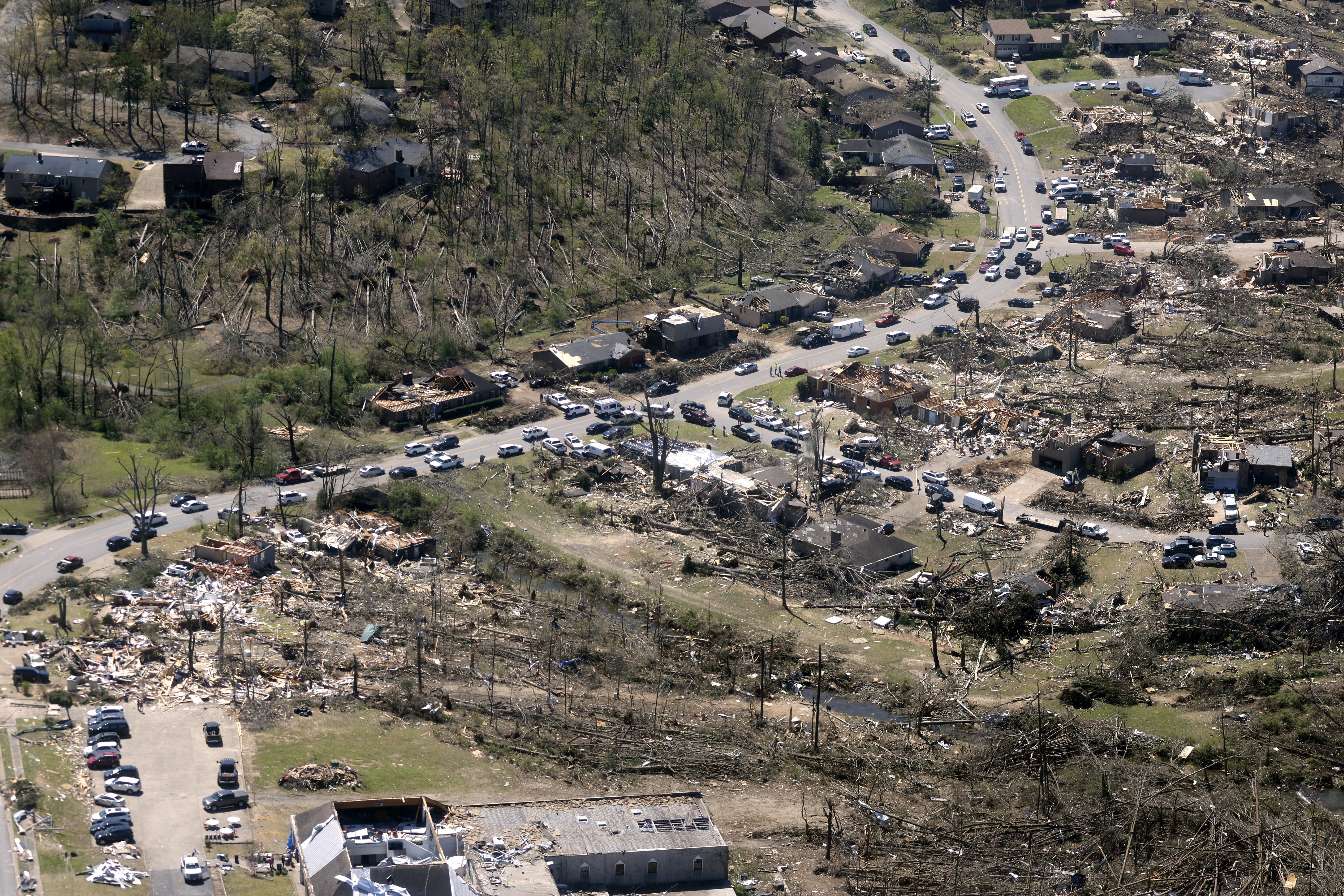 Clima mortal golpea a EE. UU., 85 millones enfrentan amenazas