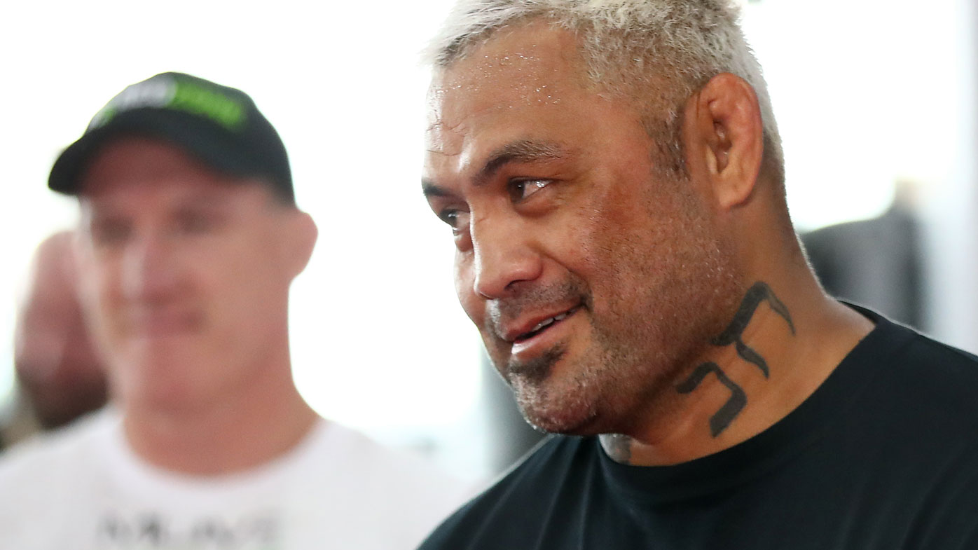 Mark Hunt says Paul Gallen still has to earn his respect as a legitimate fighter. (Getty)