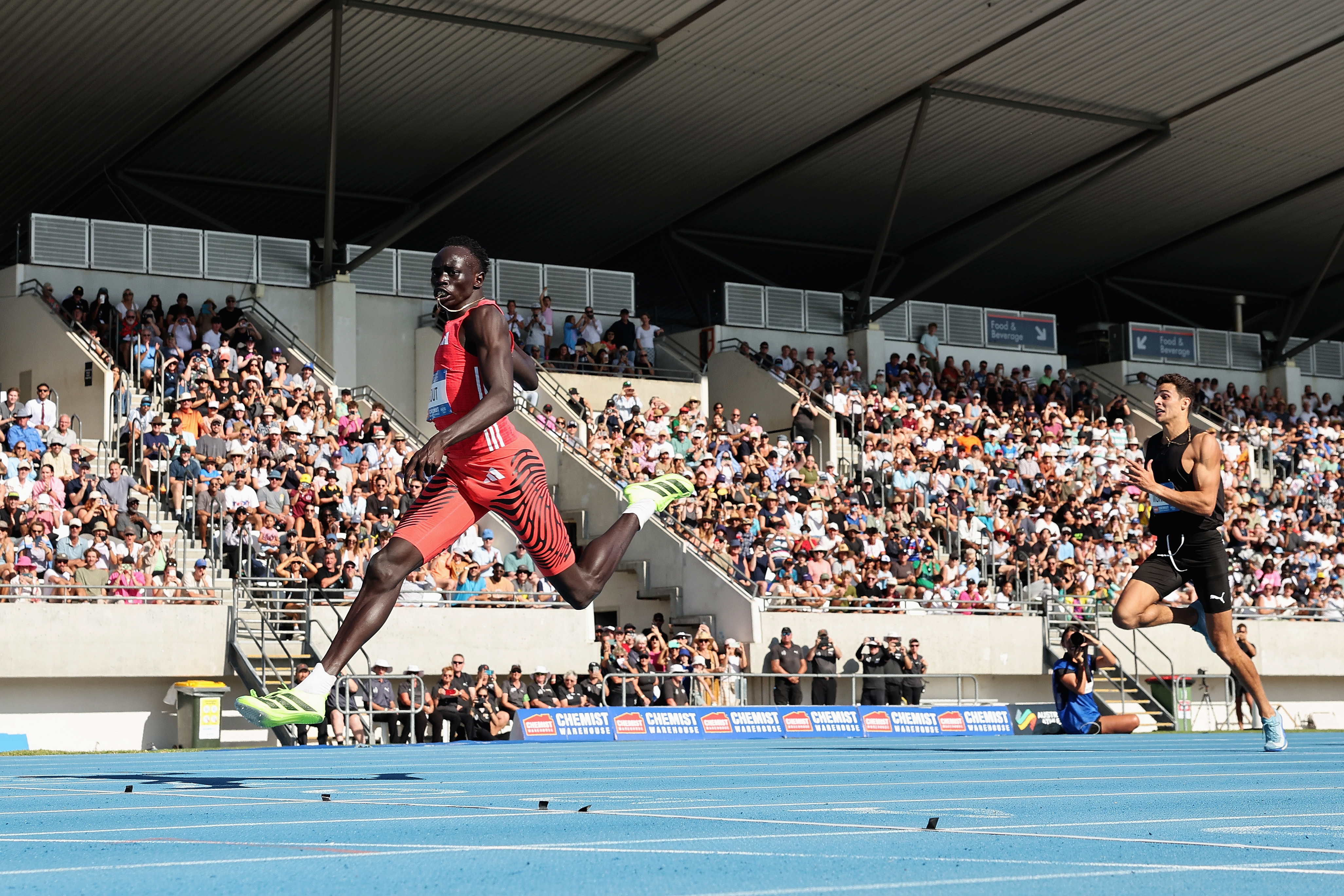 Gout Gout in action in the open-age 200m final at the 2025 Australian athletics championships.