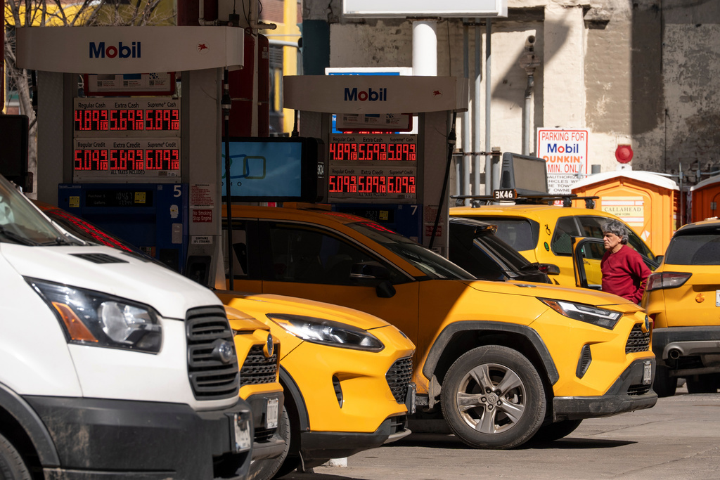 Petrol prices in New York