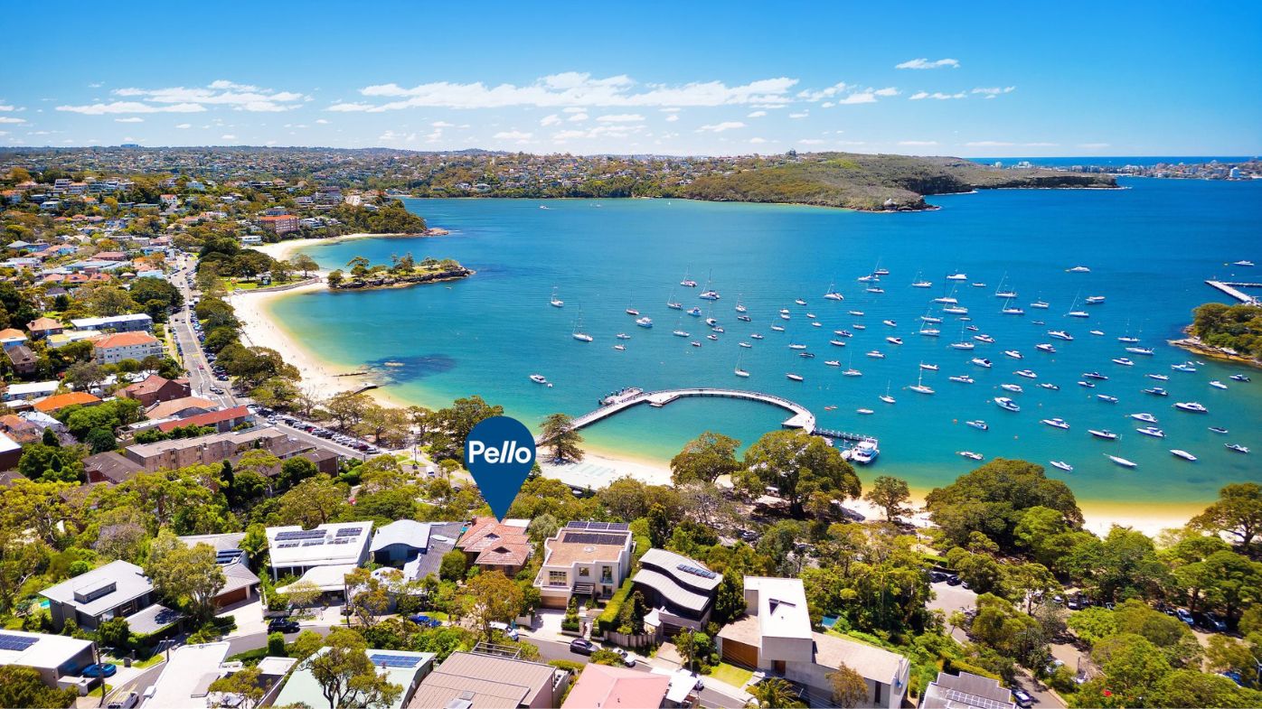 Domain property real estate waterfront mansion auction Mosman