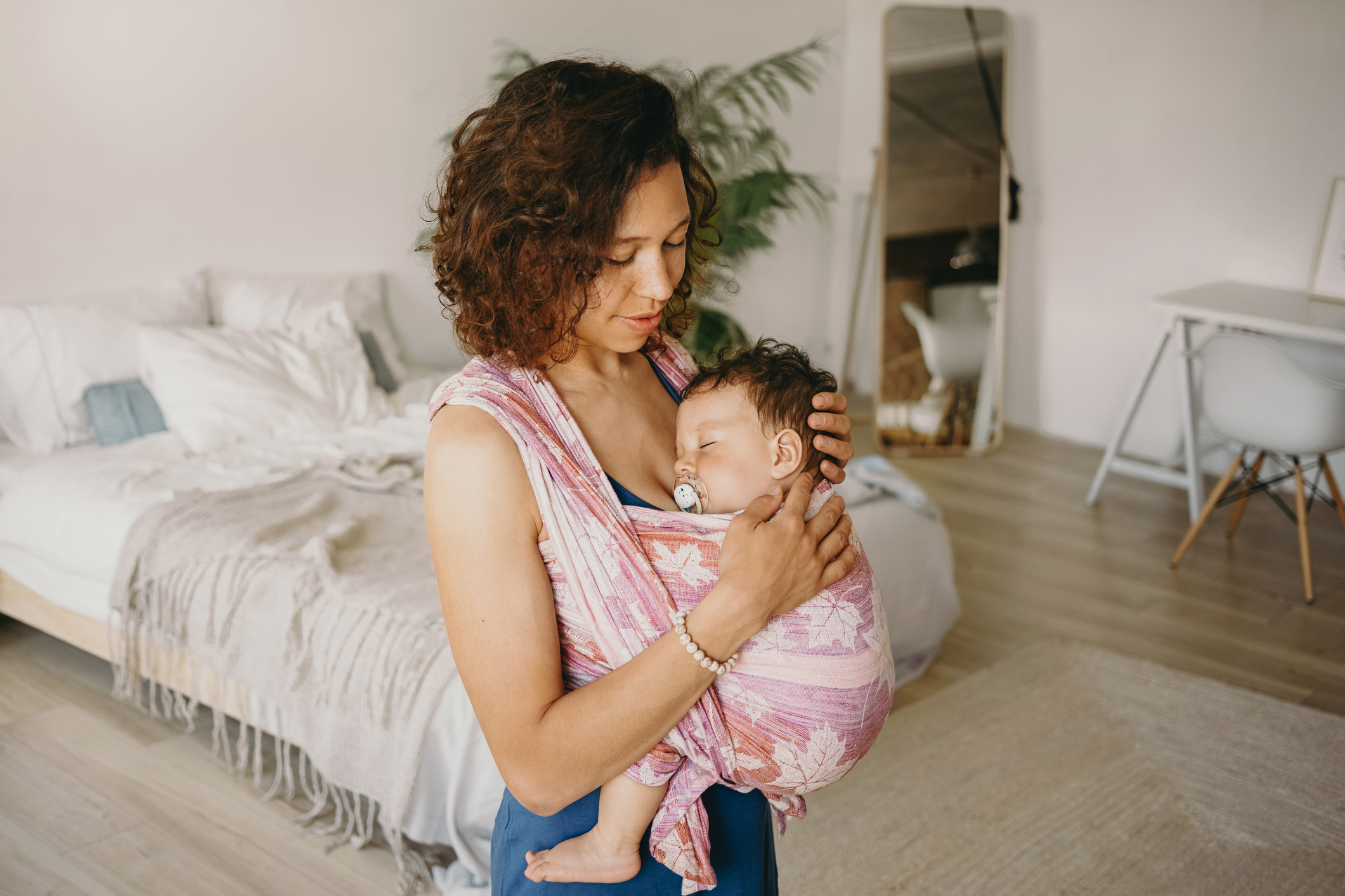 Why the health system isn't ready to cater for older mothers giving birth