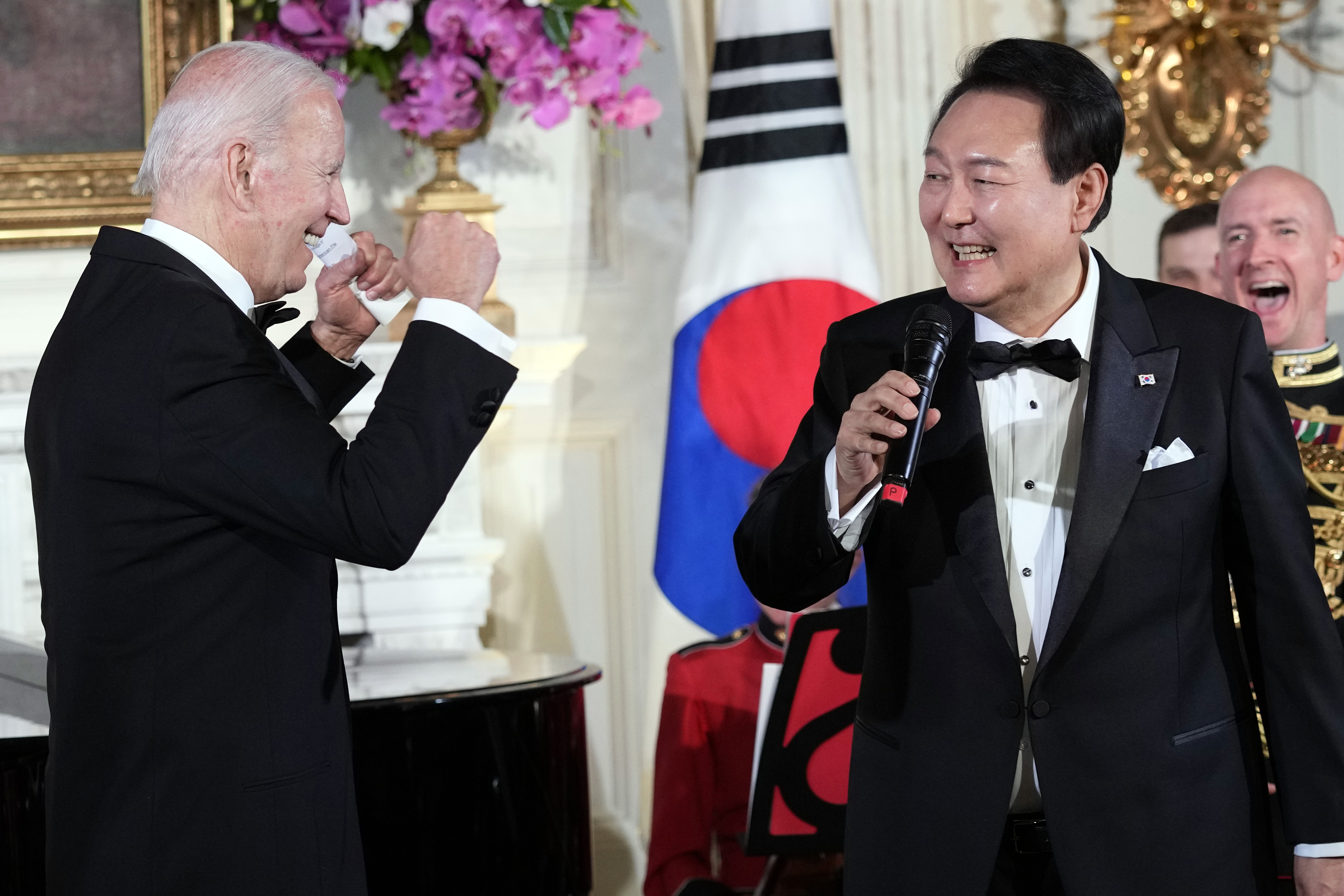 El presidente de Corea del Sur canta 'American Pie' en la Casa Blanca