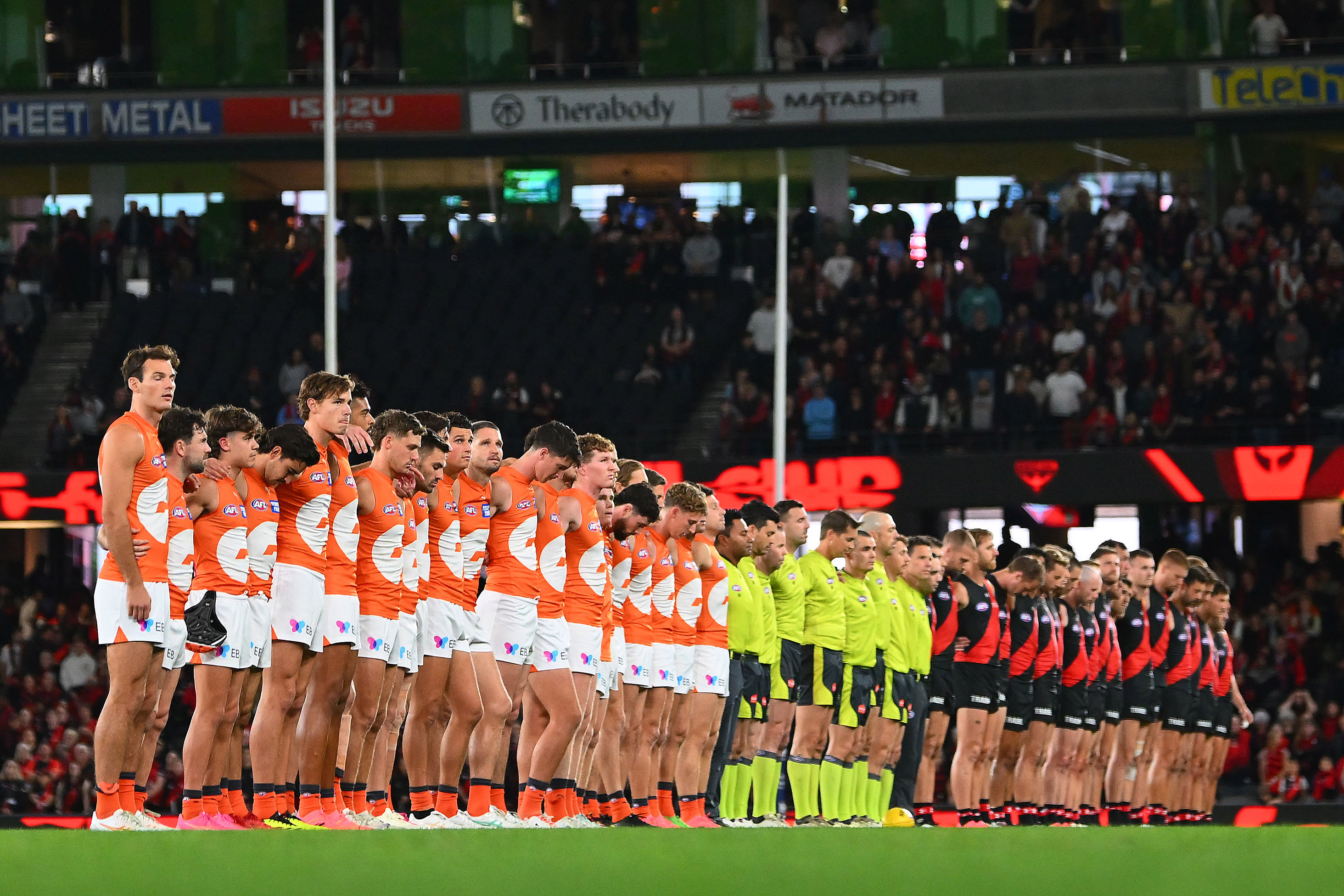 Giants and Bombers players paid tribute before the match.