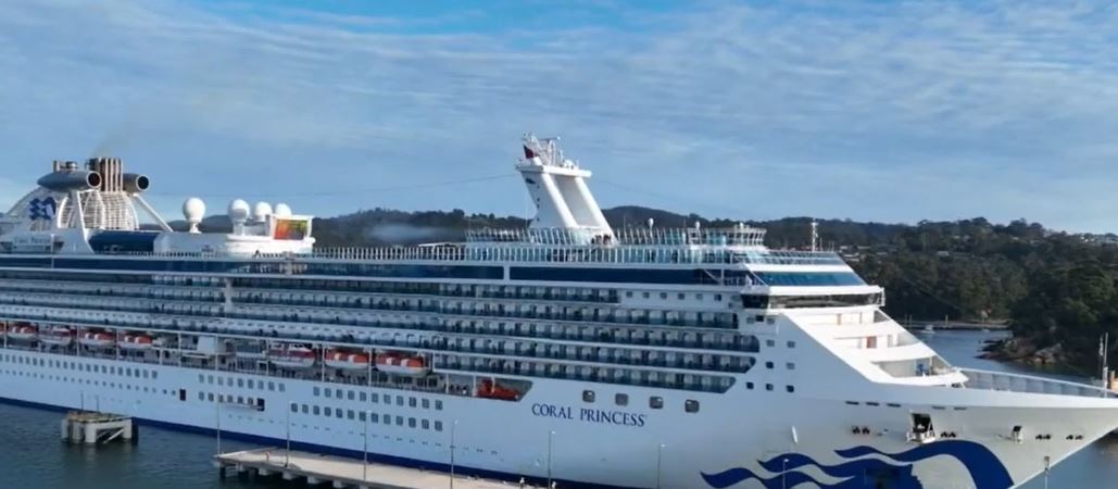 Coral Princess stuck out at sea longer as Brisbane Port remains closed due to bad weather