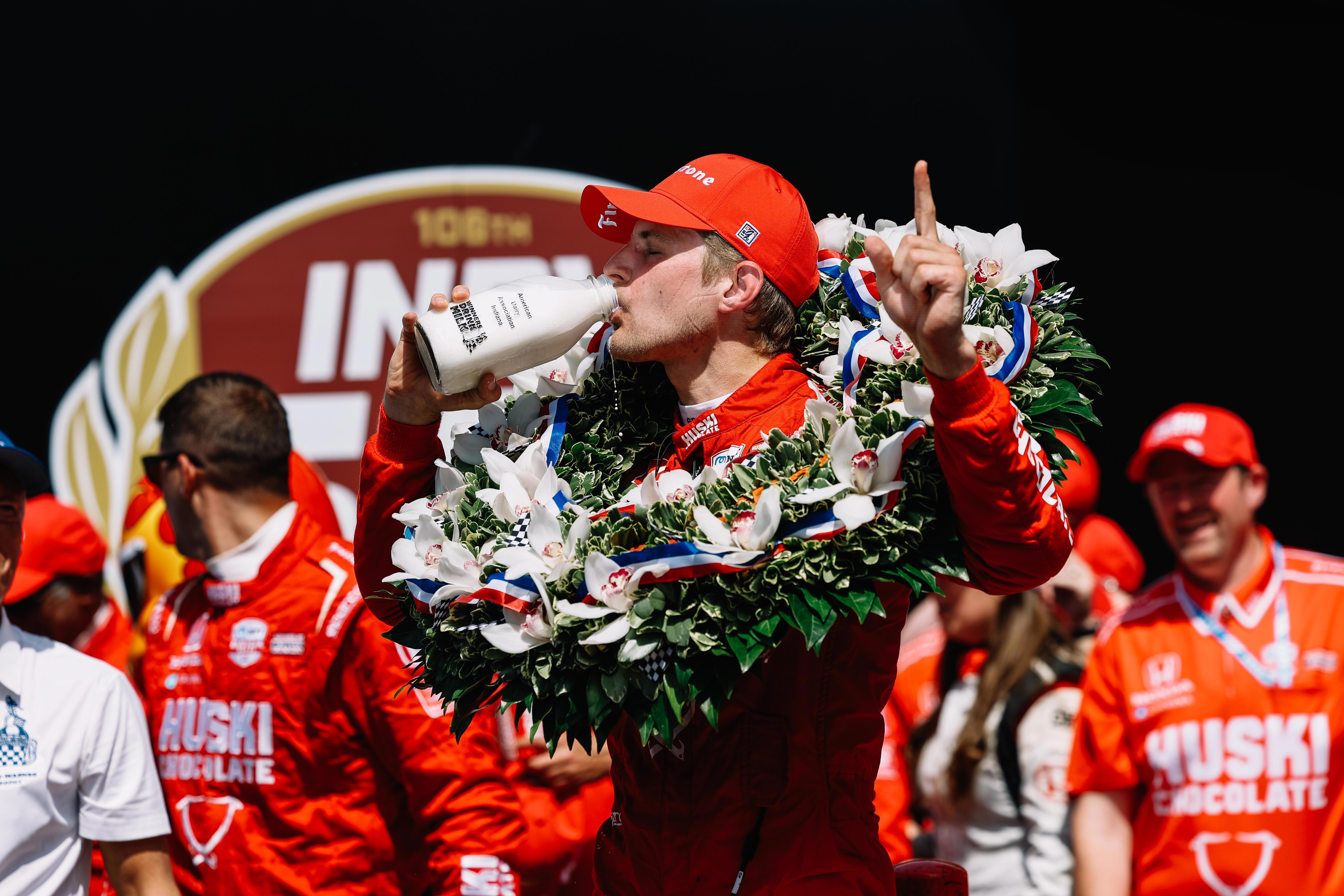 Marcus Ericsson celebrates his Indianapolis 500 win. 