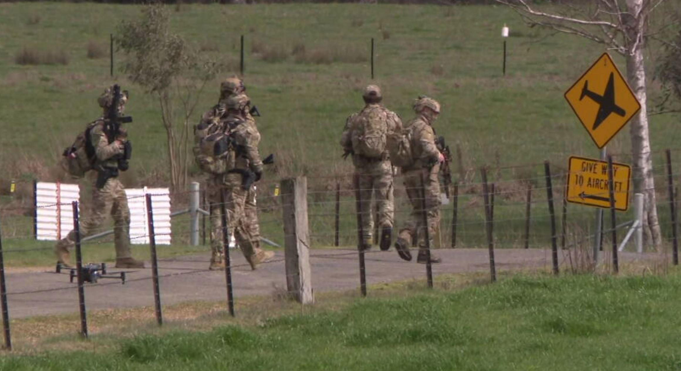 Porepunkah police during manhunt for Dezi Freeman