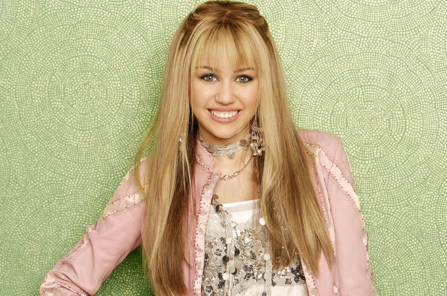 Miley Cyrus says playing Hannah Montana led to an 'identity crisis&apo...