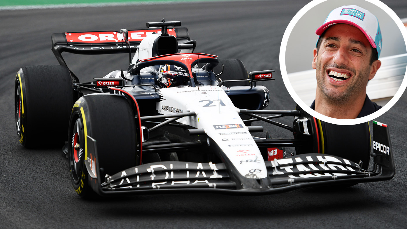 Nyck De Vries on track at the Miami Grand Prix - inset of Daniel Ricciardo.