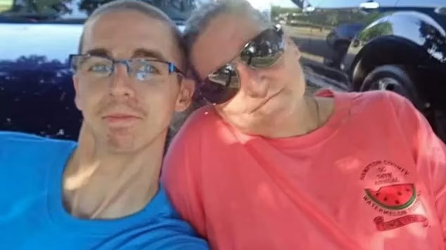 Tony Satterfield (left) is seen with his mother, Gloria Satterfield (right) who worked as a maid for Alex Murdaugh for decades.