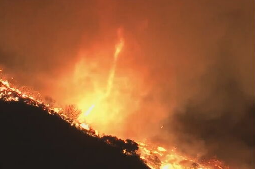 Torando de fuego en Los Ángeles