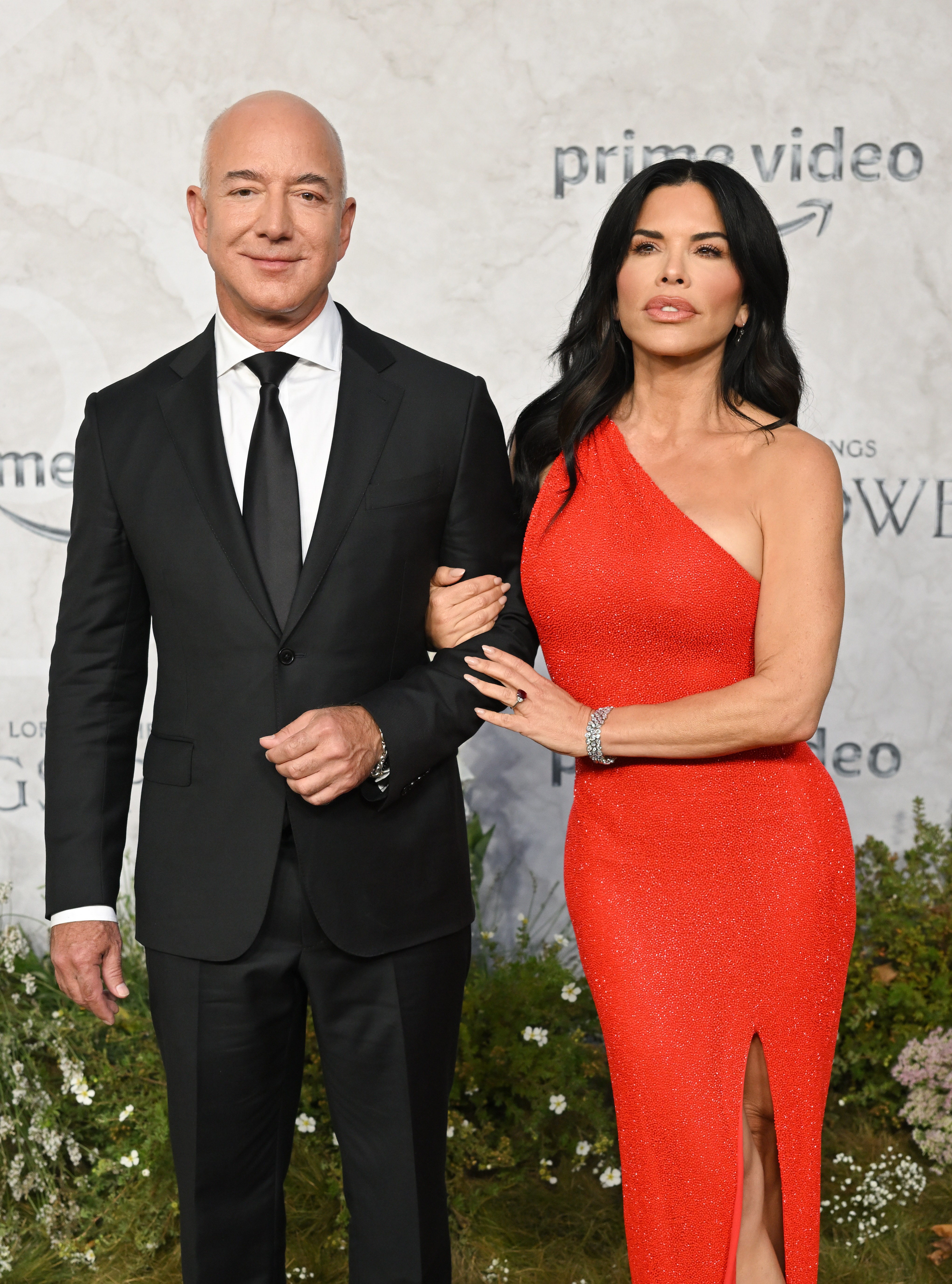 jeff bezos and Lauren Sanchez prenup