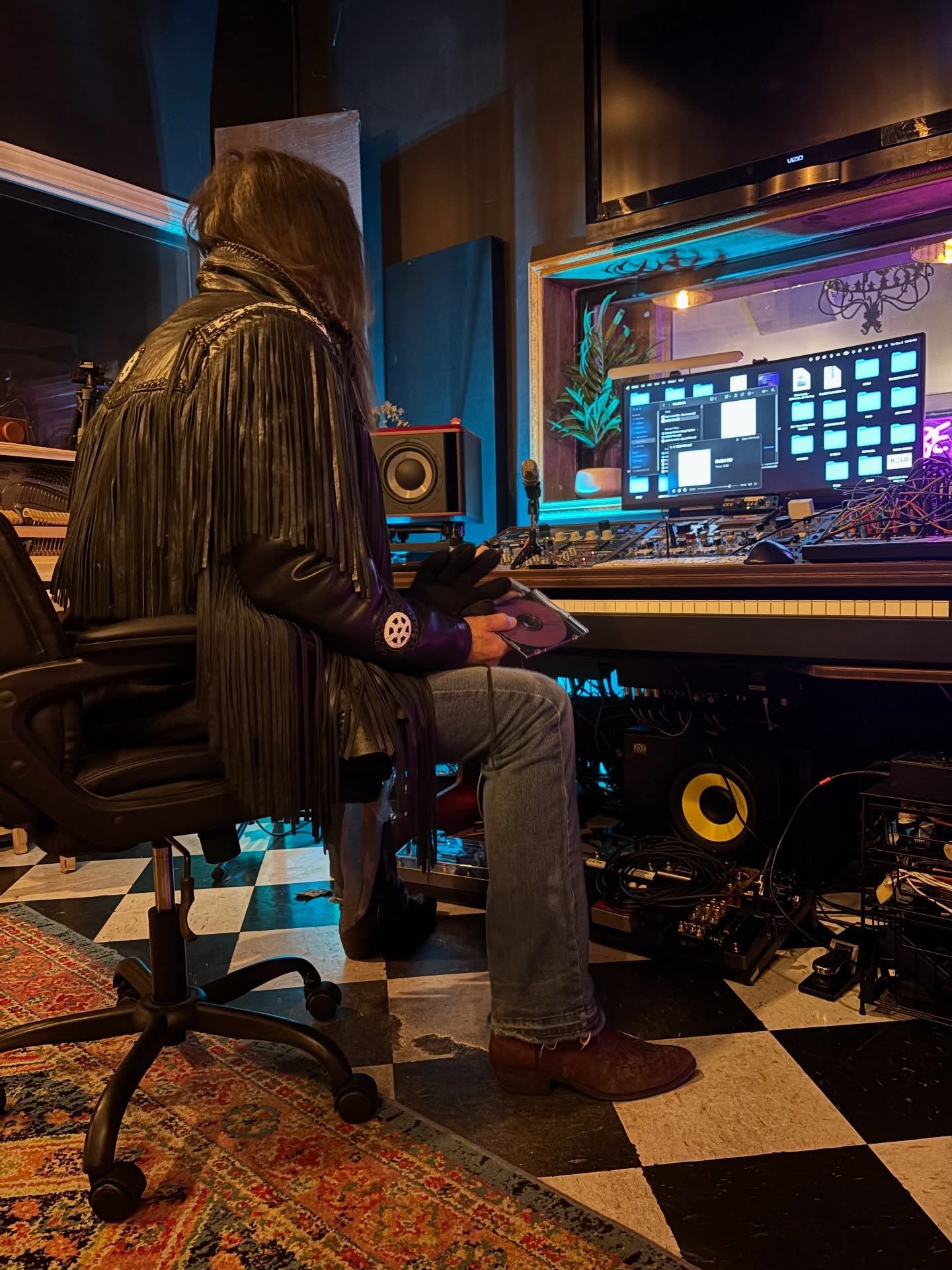 Billy Ray Cyrus Hannah Montana anniversary special snub 2026 premiere event music nashville