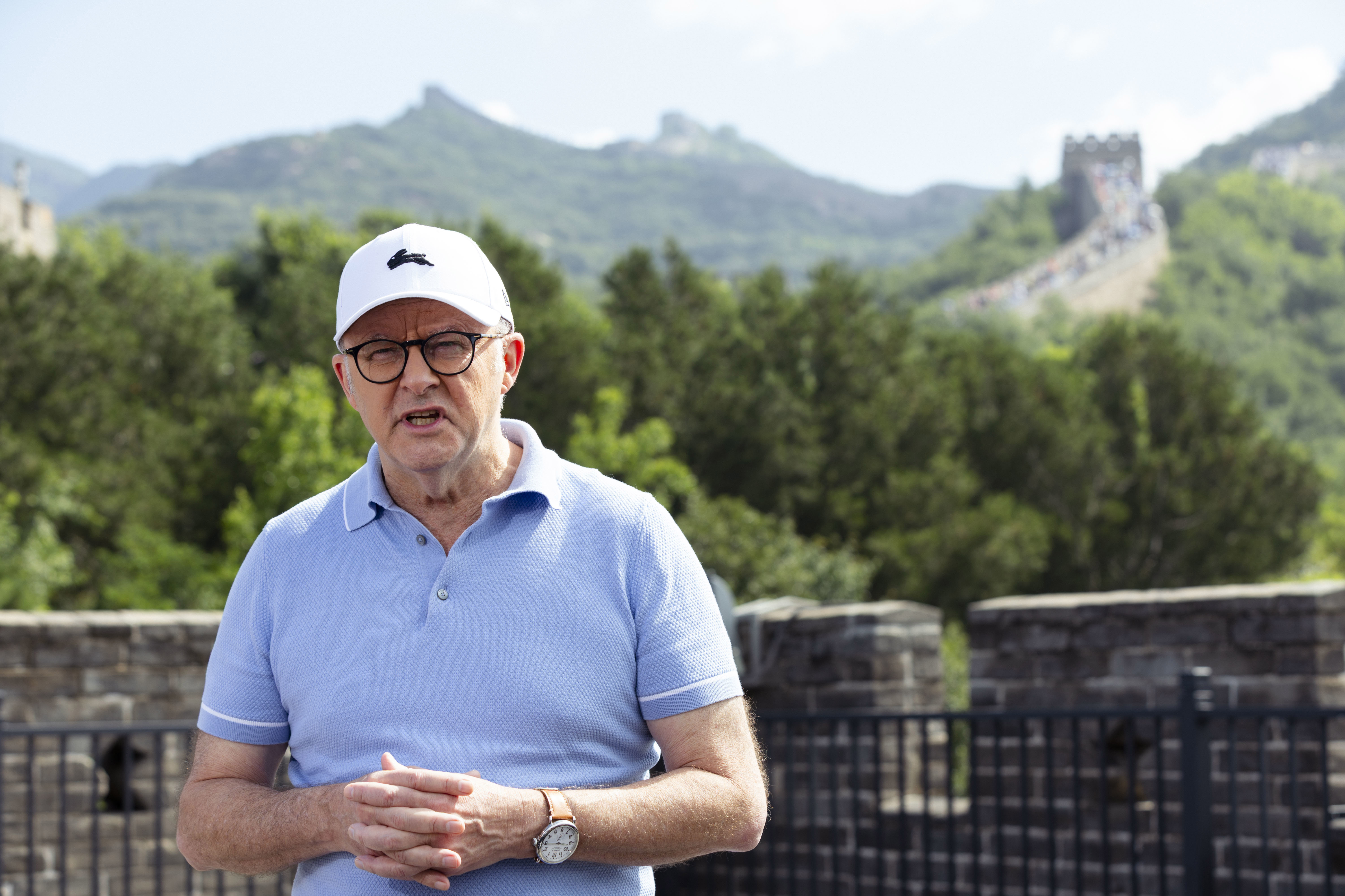 Prime Minister Anthony Albanese and his fiancée Jodie Haydon visit the Great Wall of China at Badaling near Beijing, China on July 16, 2025. Photo: Dominic Lorrimer