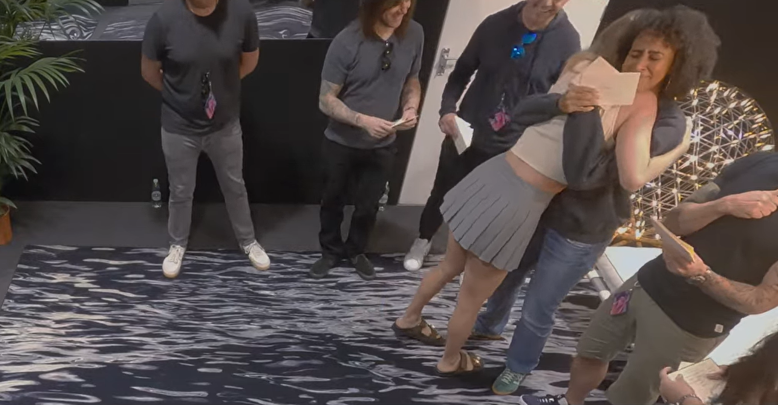 T﻿aylor Swift's crew fell to their knees and broke down in tears after finding out they were getting a significant chunk of $US197 million ($295.5 million) in bonuses for their work on the Eras Tour. 