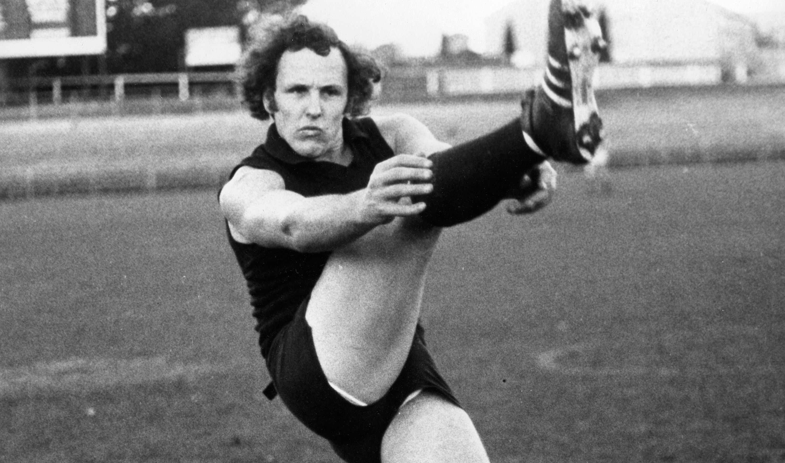 Former Hawthorn player Michael Porter in action in 1972.