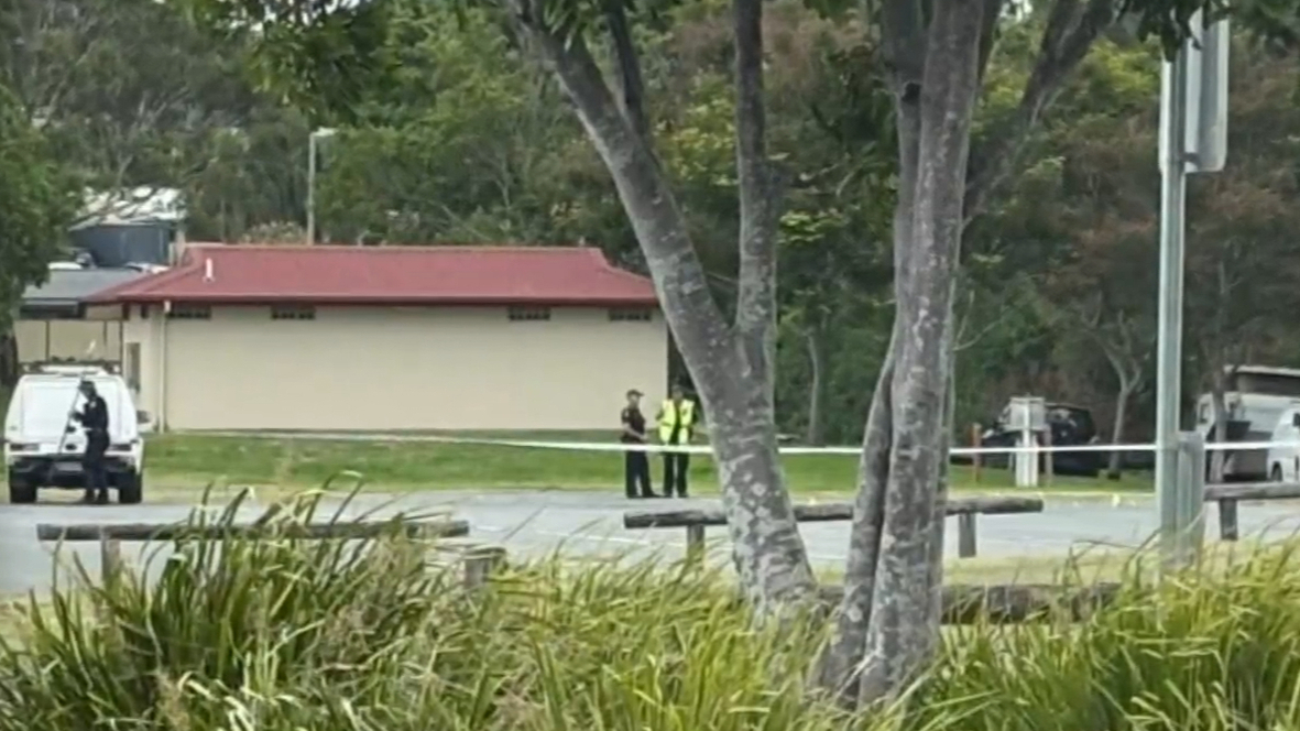 Gold Coast police officer hit by car